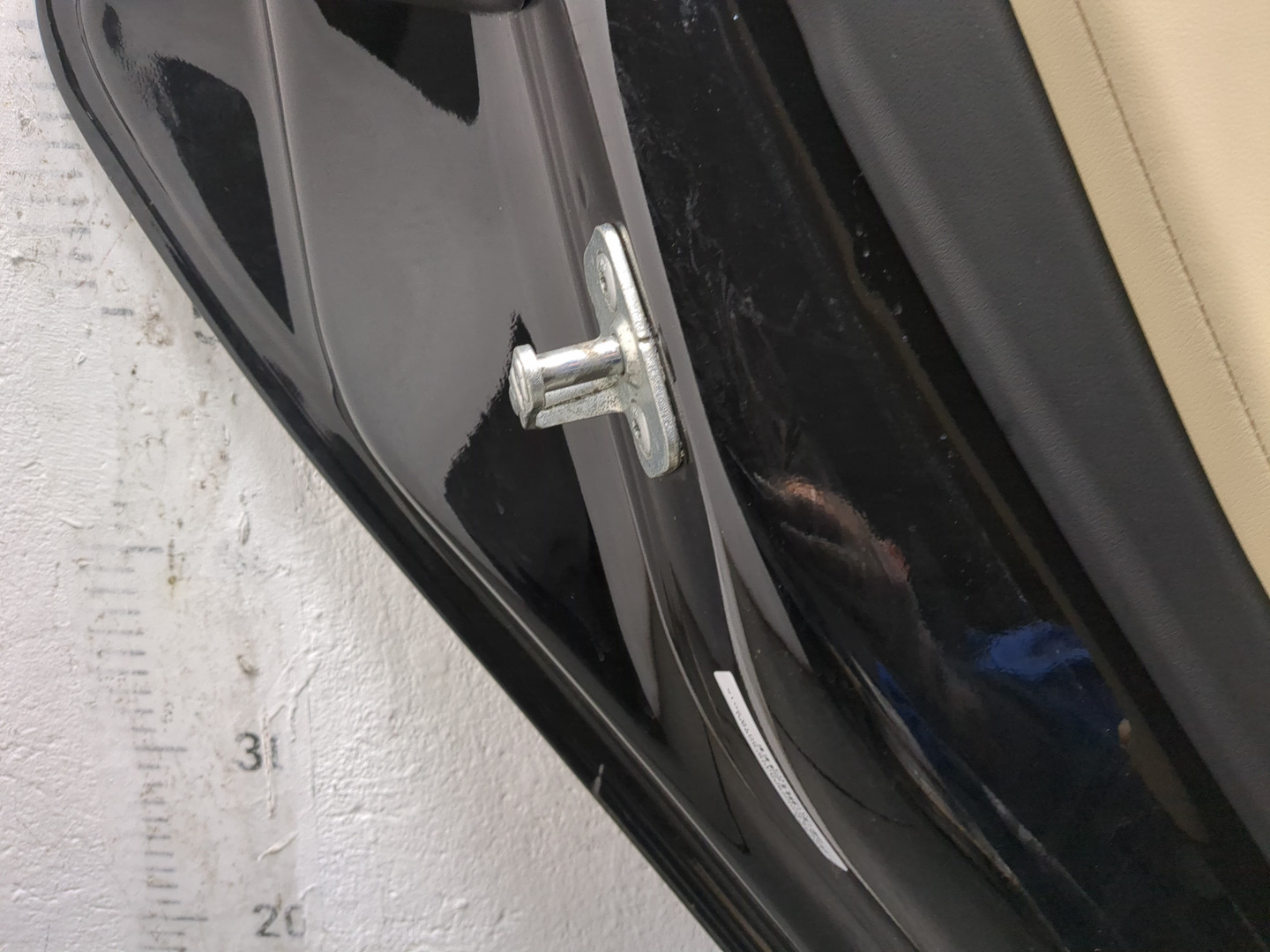 Дверь задняя левая