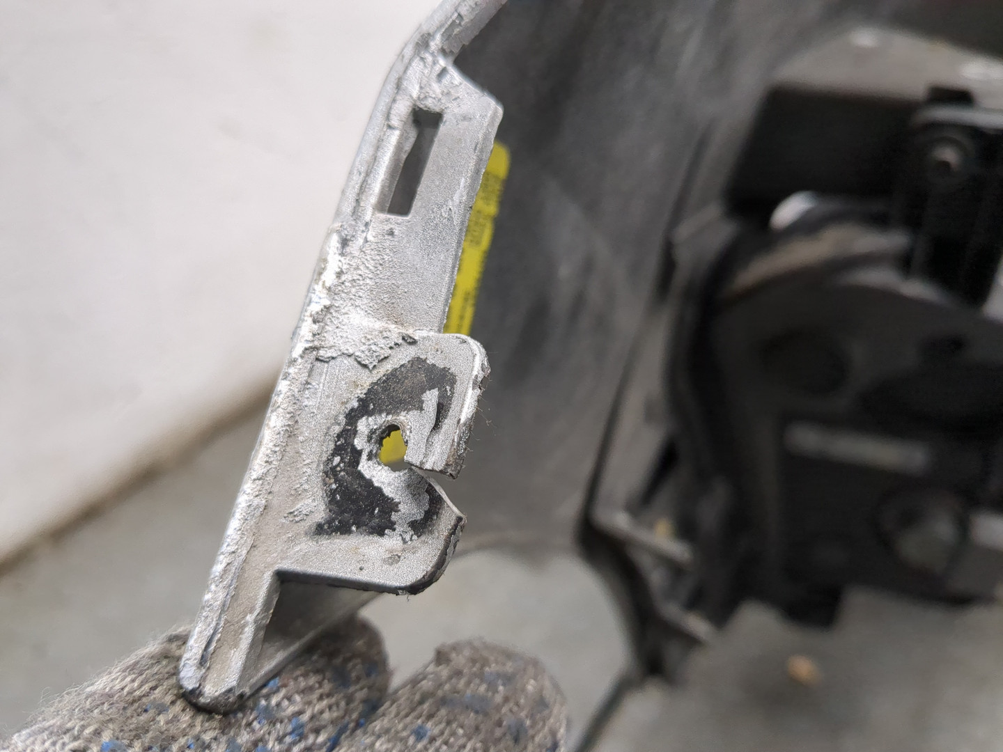 Бампер передний