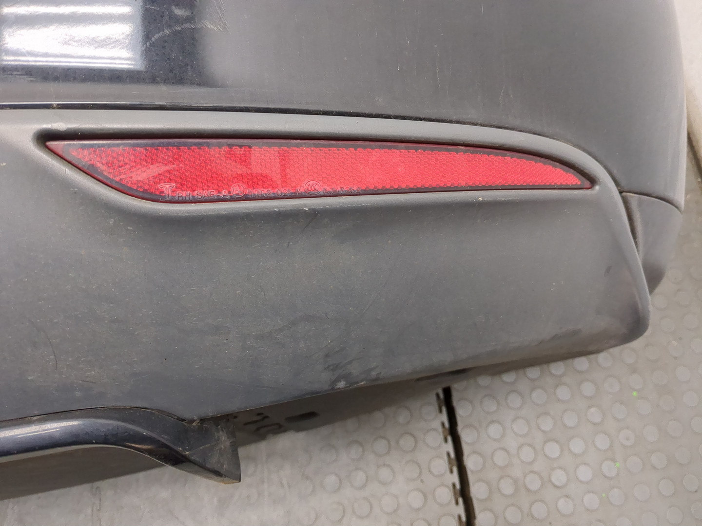 Бампер задний