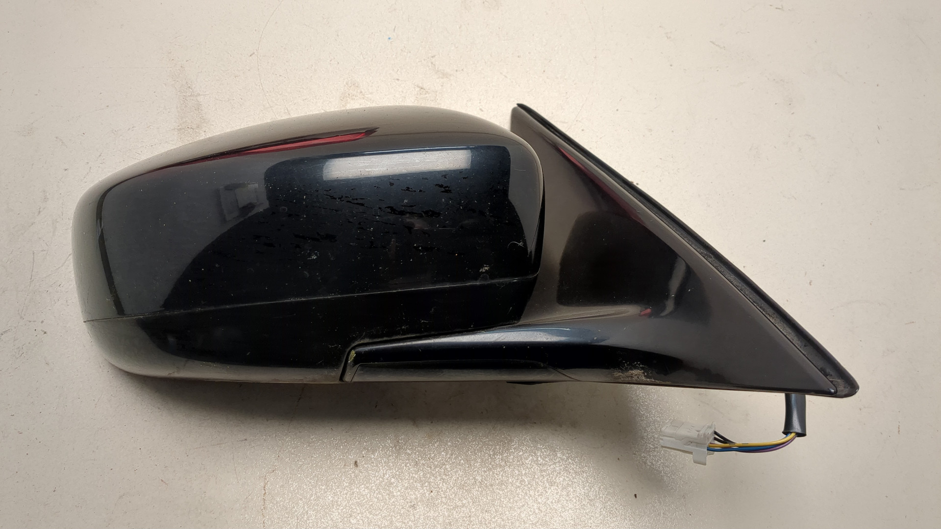 Зеркало правое электрическое