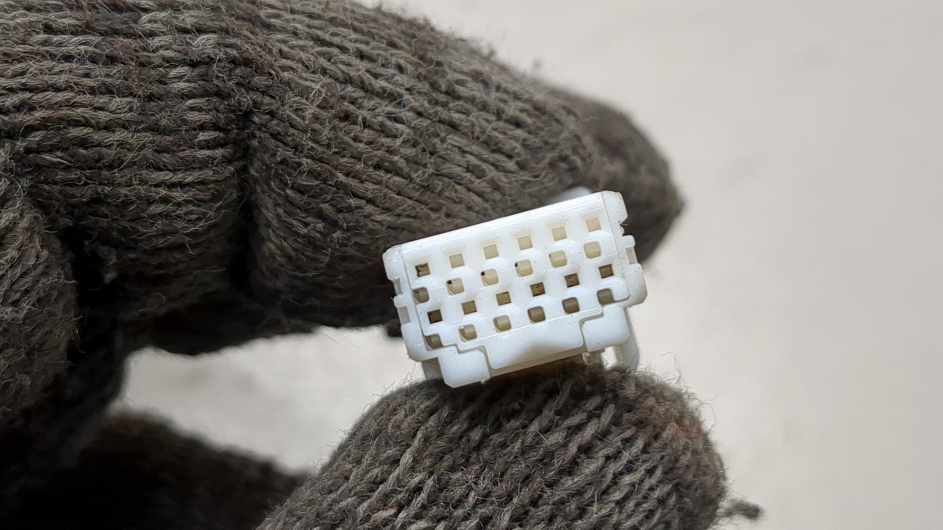 Зеркало правое электрическое