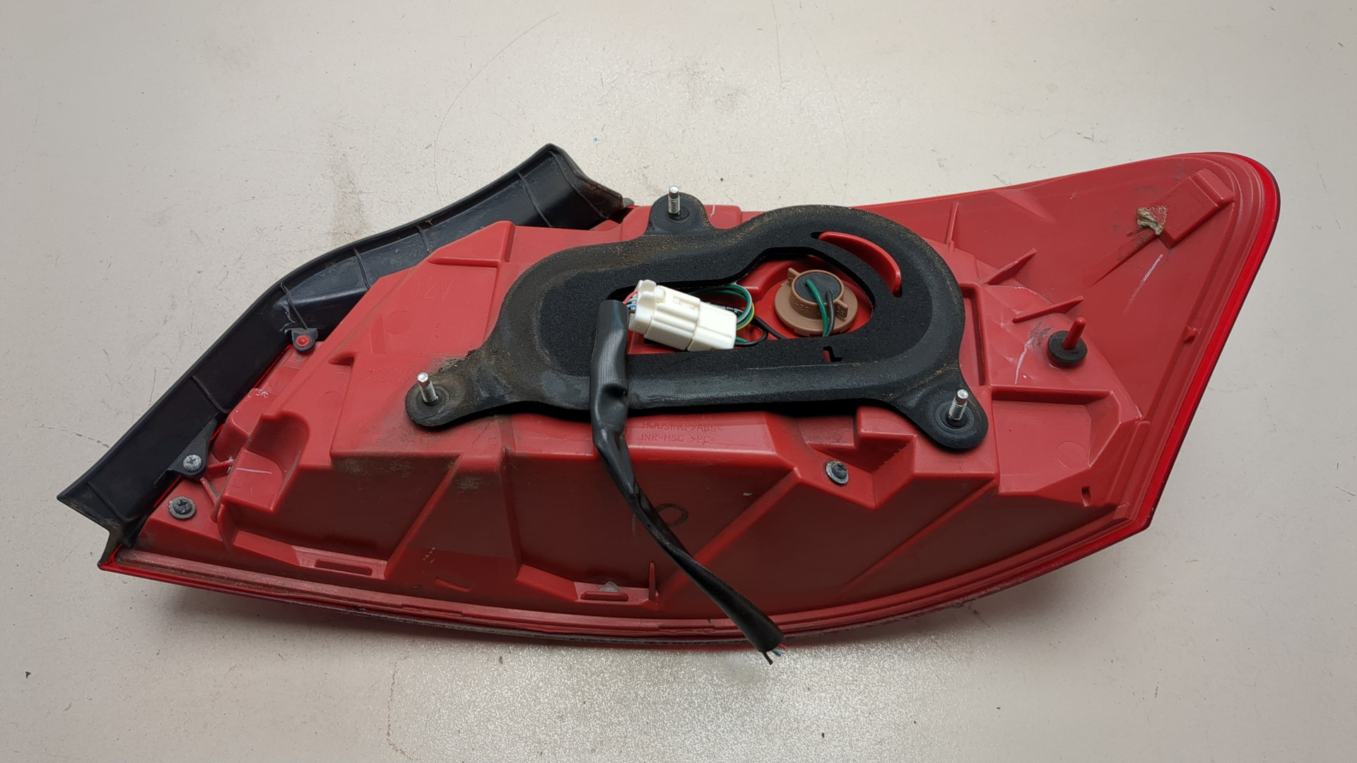 Фонарь задний левый