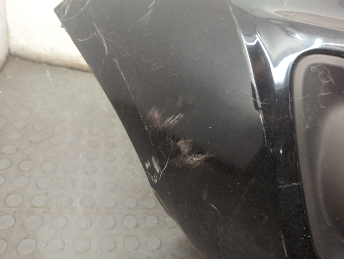 Бампер задний