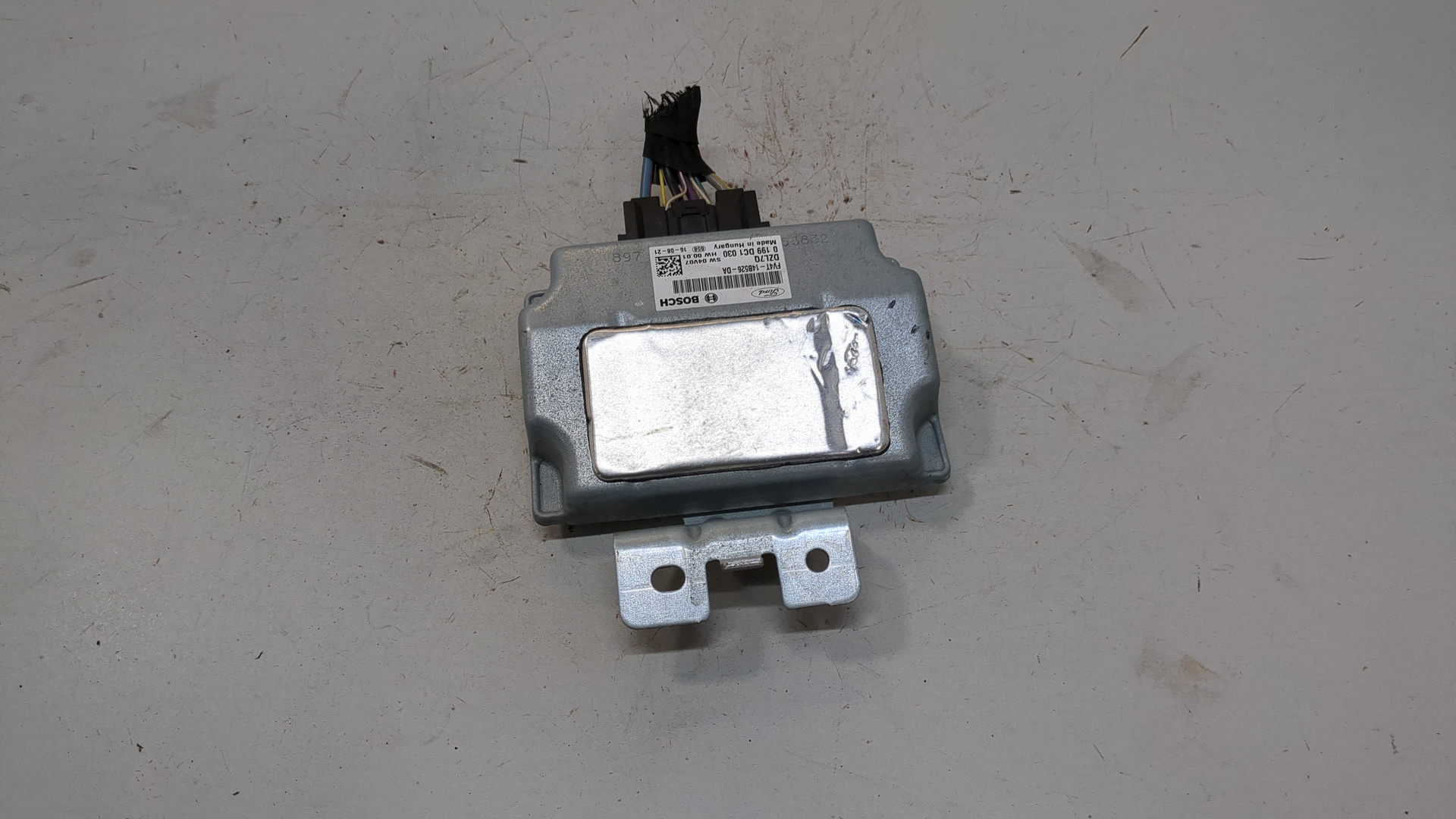 Преобразователь напряжения (адаптер)