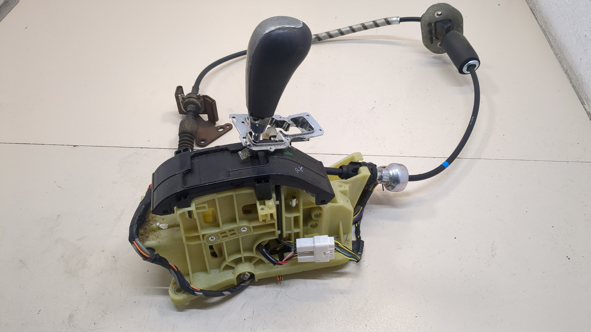 Кулиса МКПП / АКПП