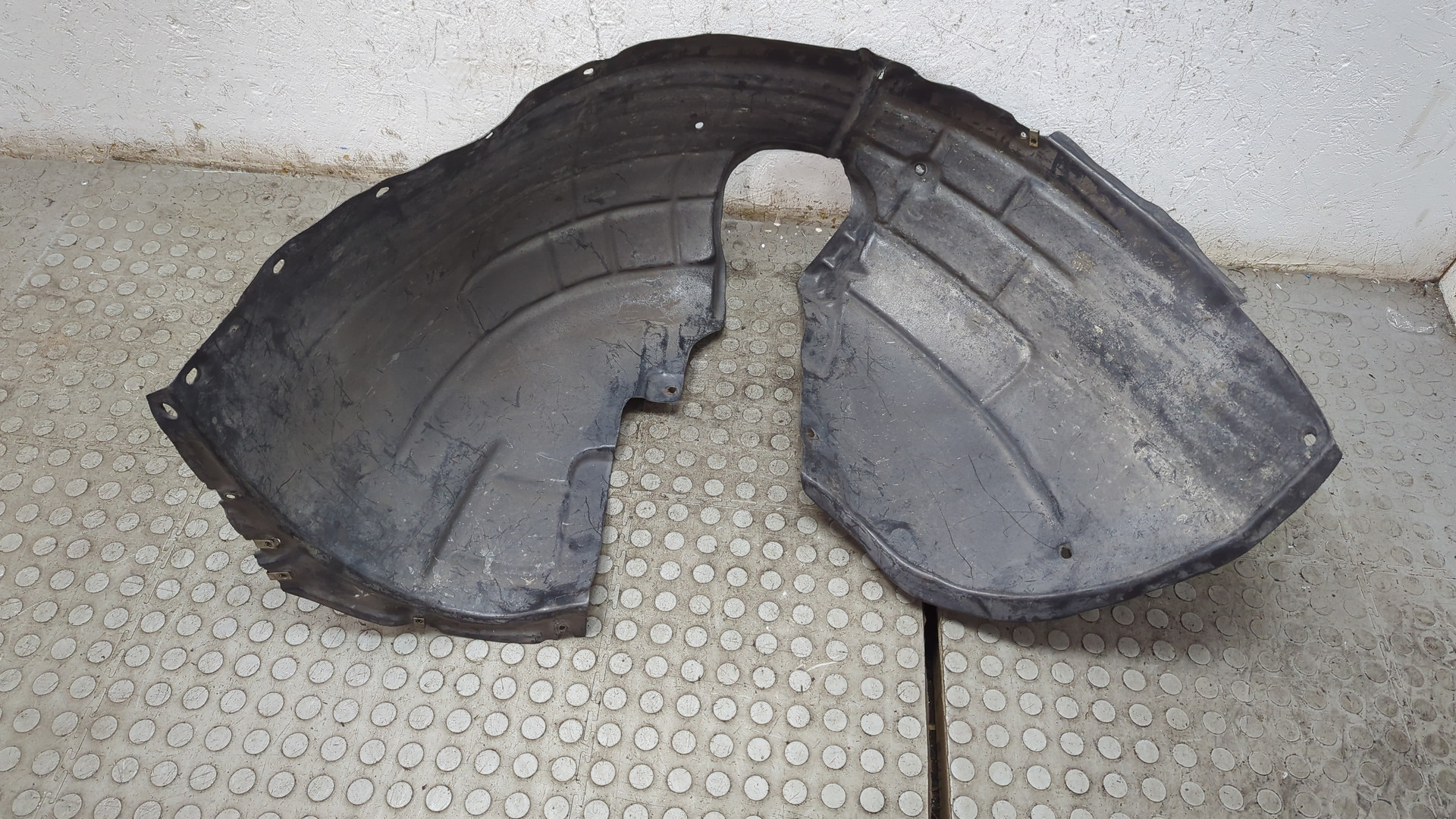 Локер передний левый