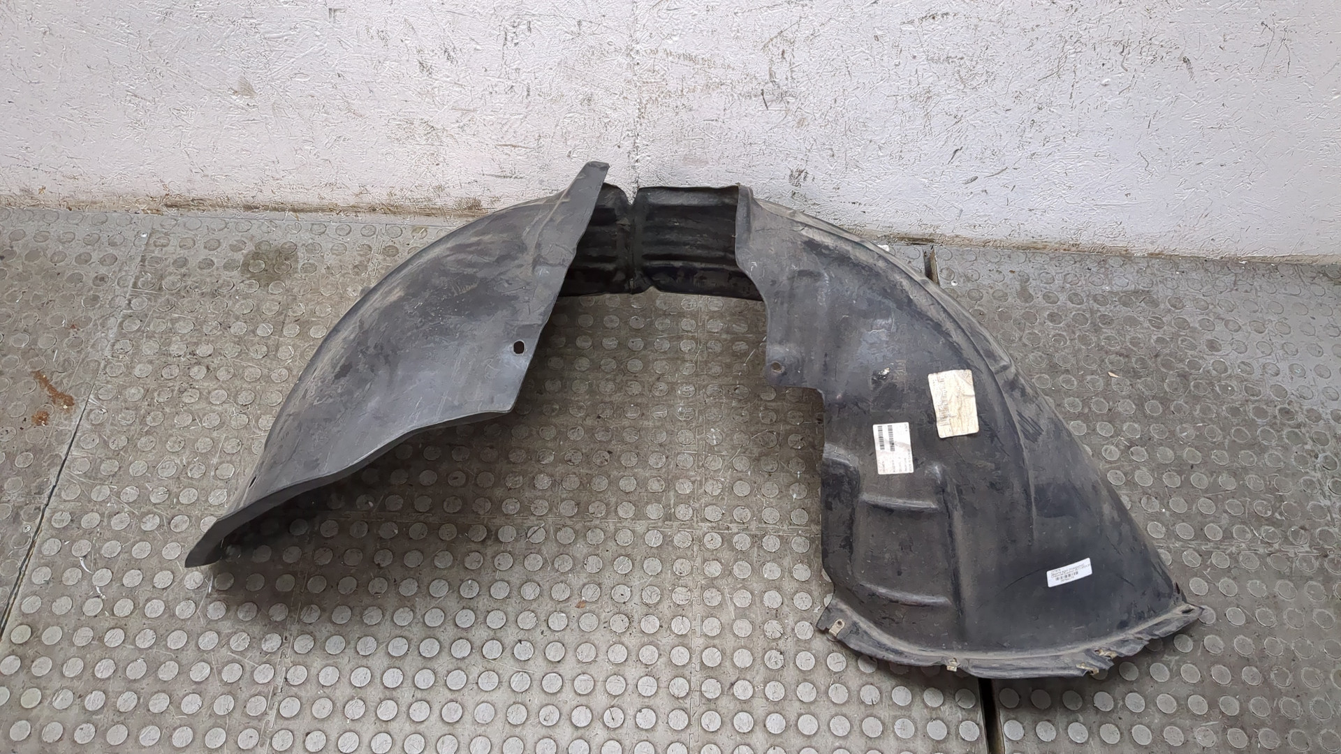 Локер передний левый