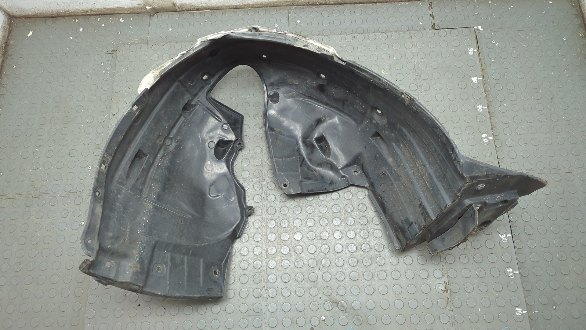 Локер передний левый