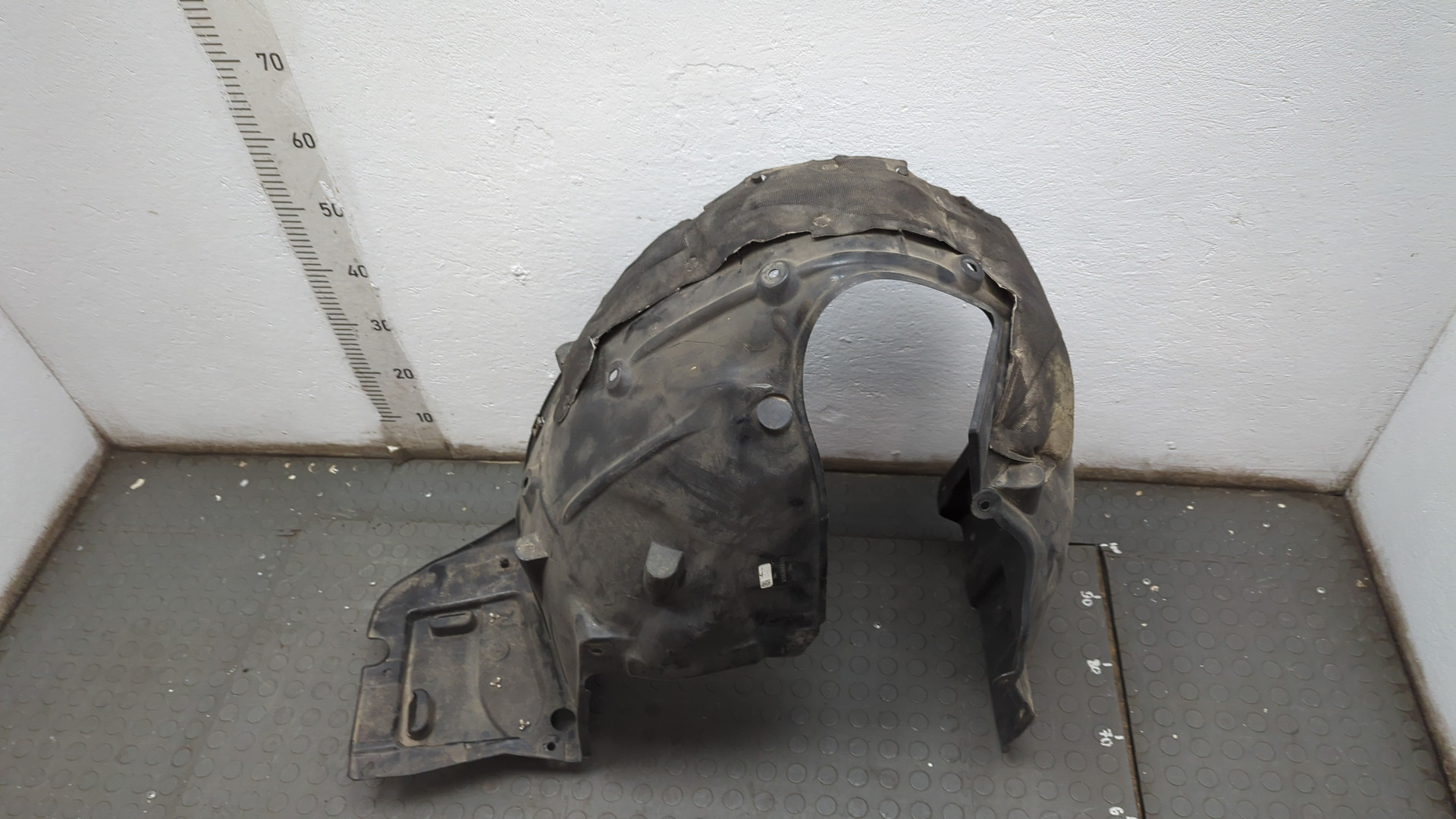 Локер передний левый