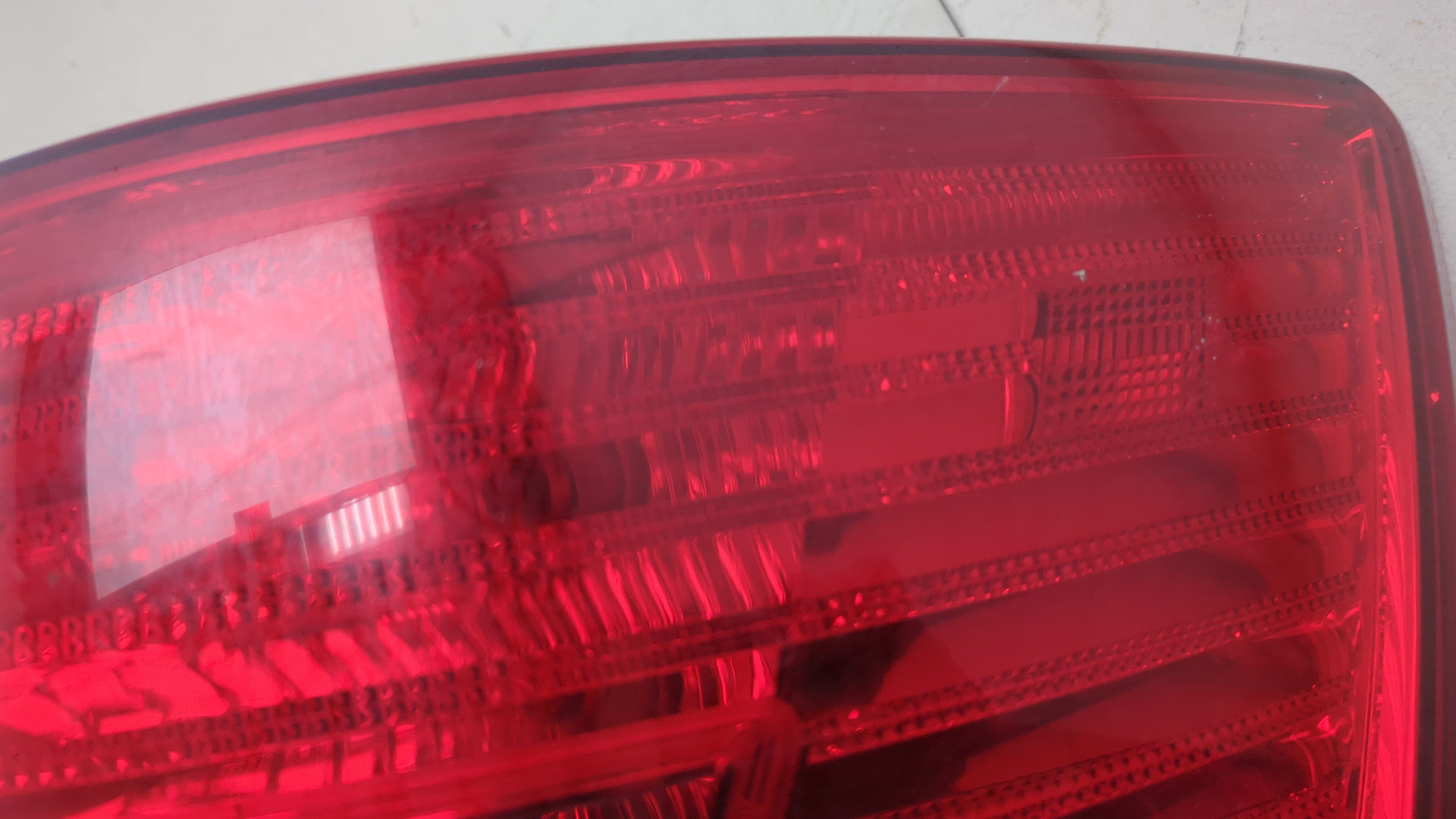 Фонарь задний правый