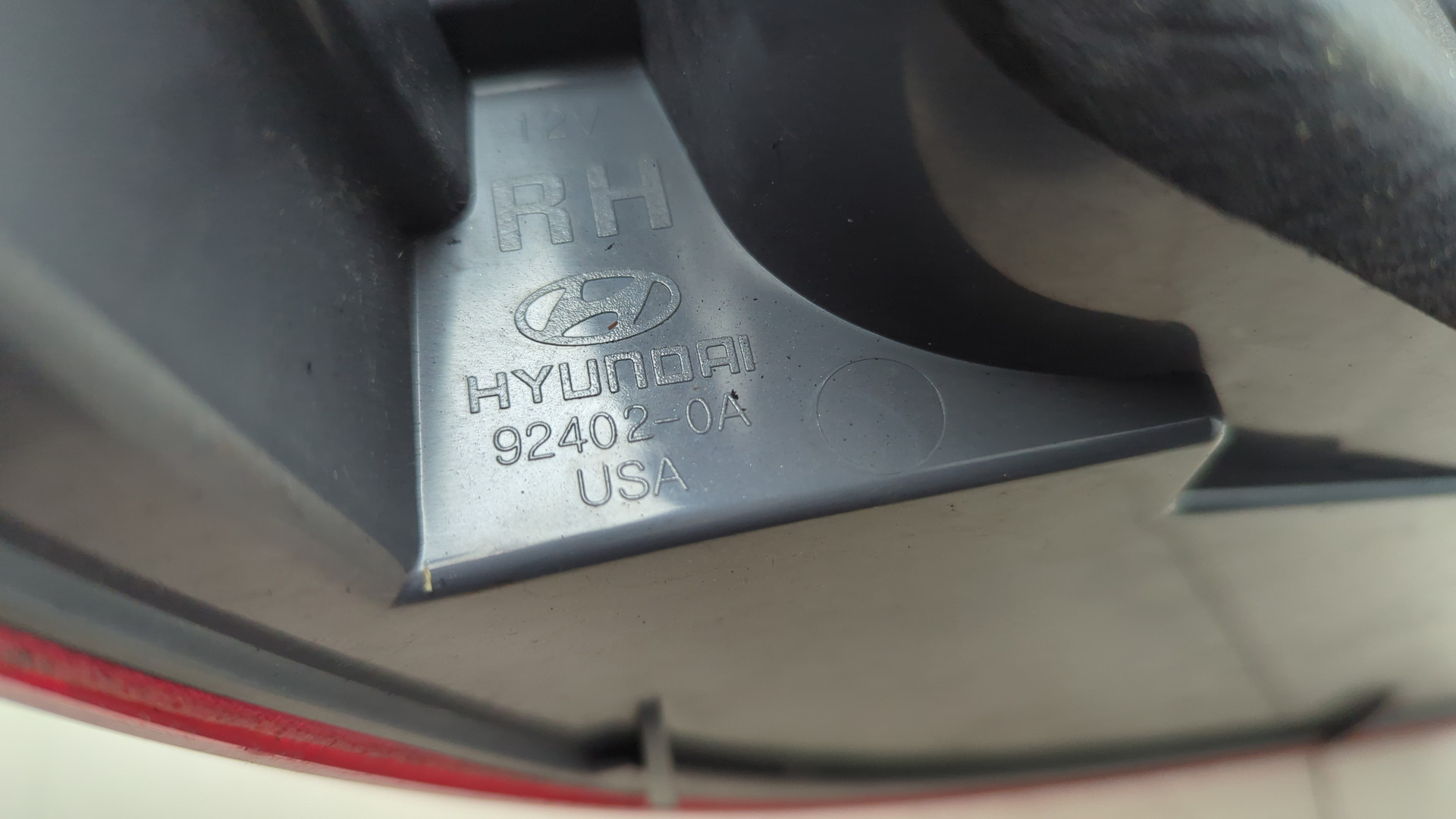 Фонарь задний правый