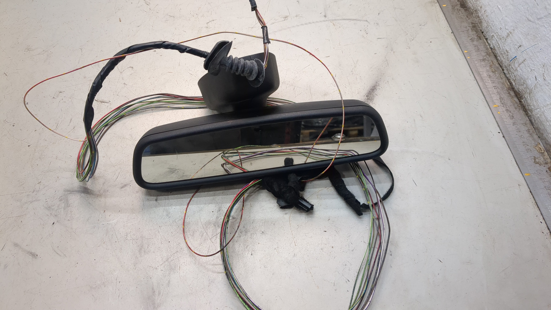 Зеркало заднего вида