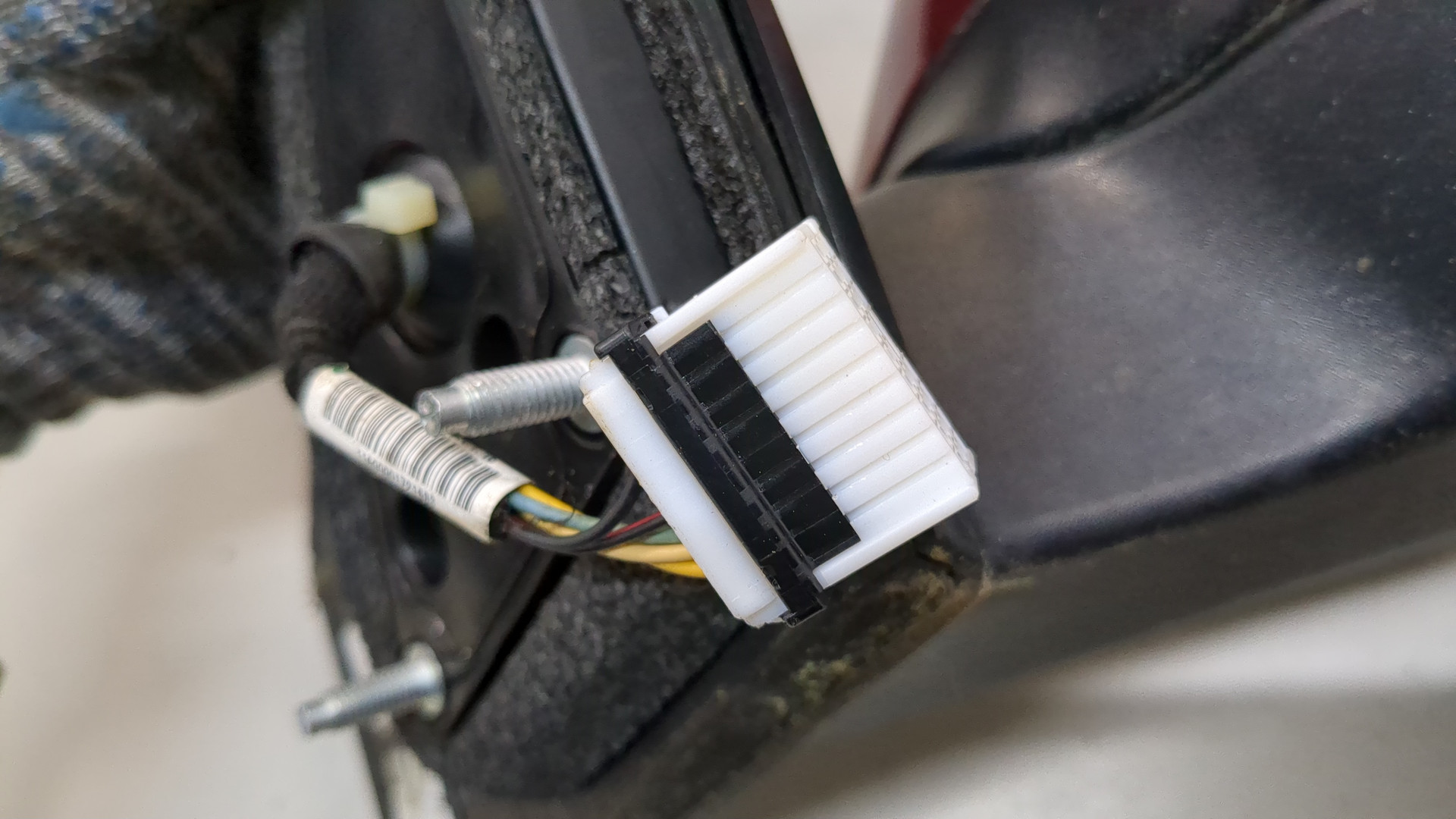 Зеркало правое электрическое