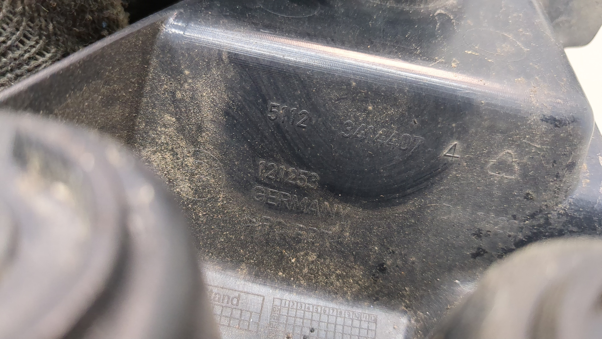 Кронштейн заднего бампера левый