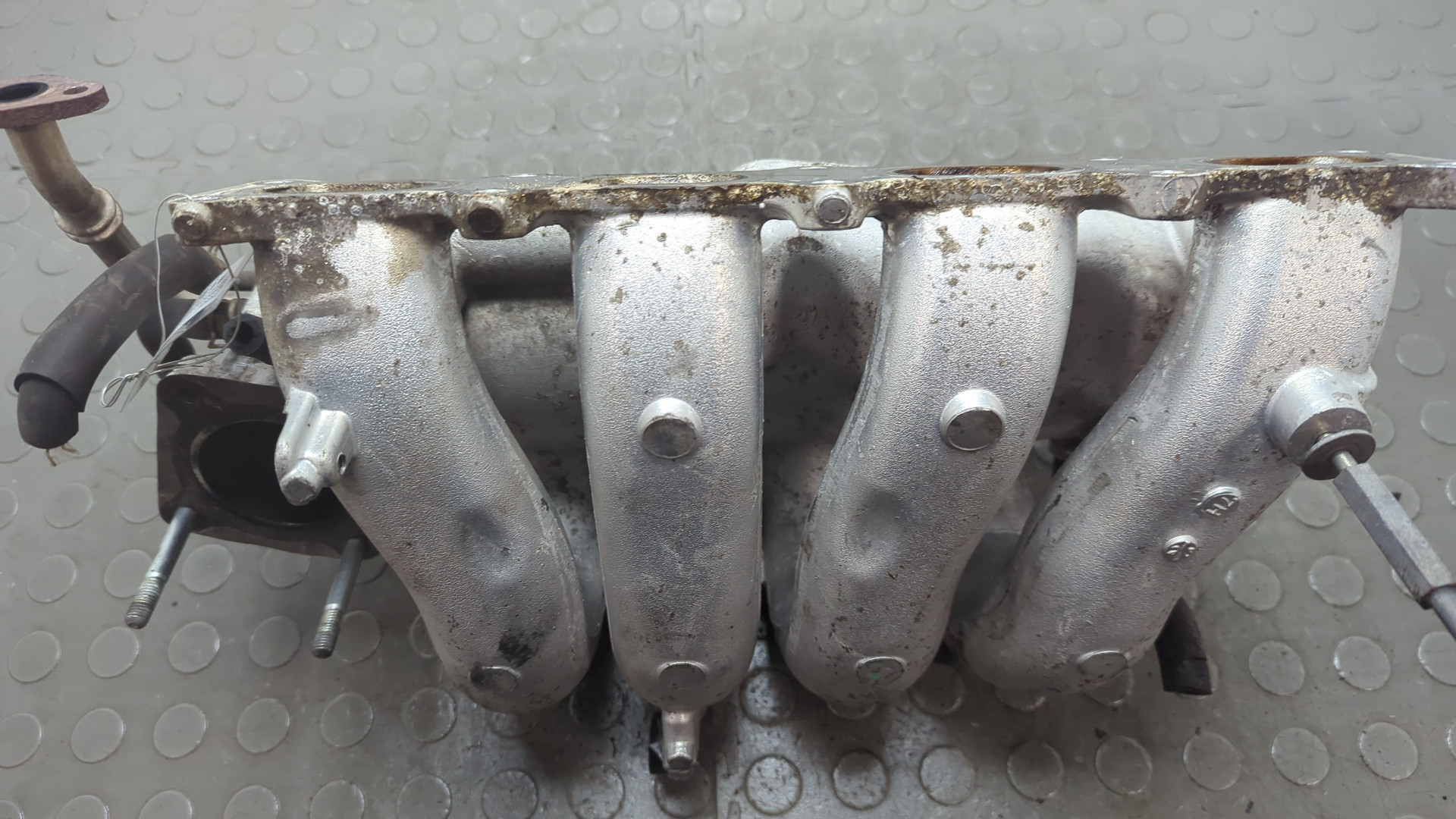 Коллектор впускной