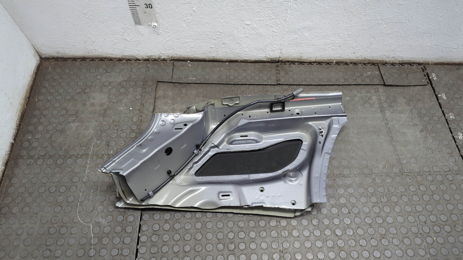 Стекло боковое