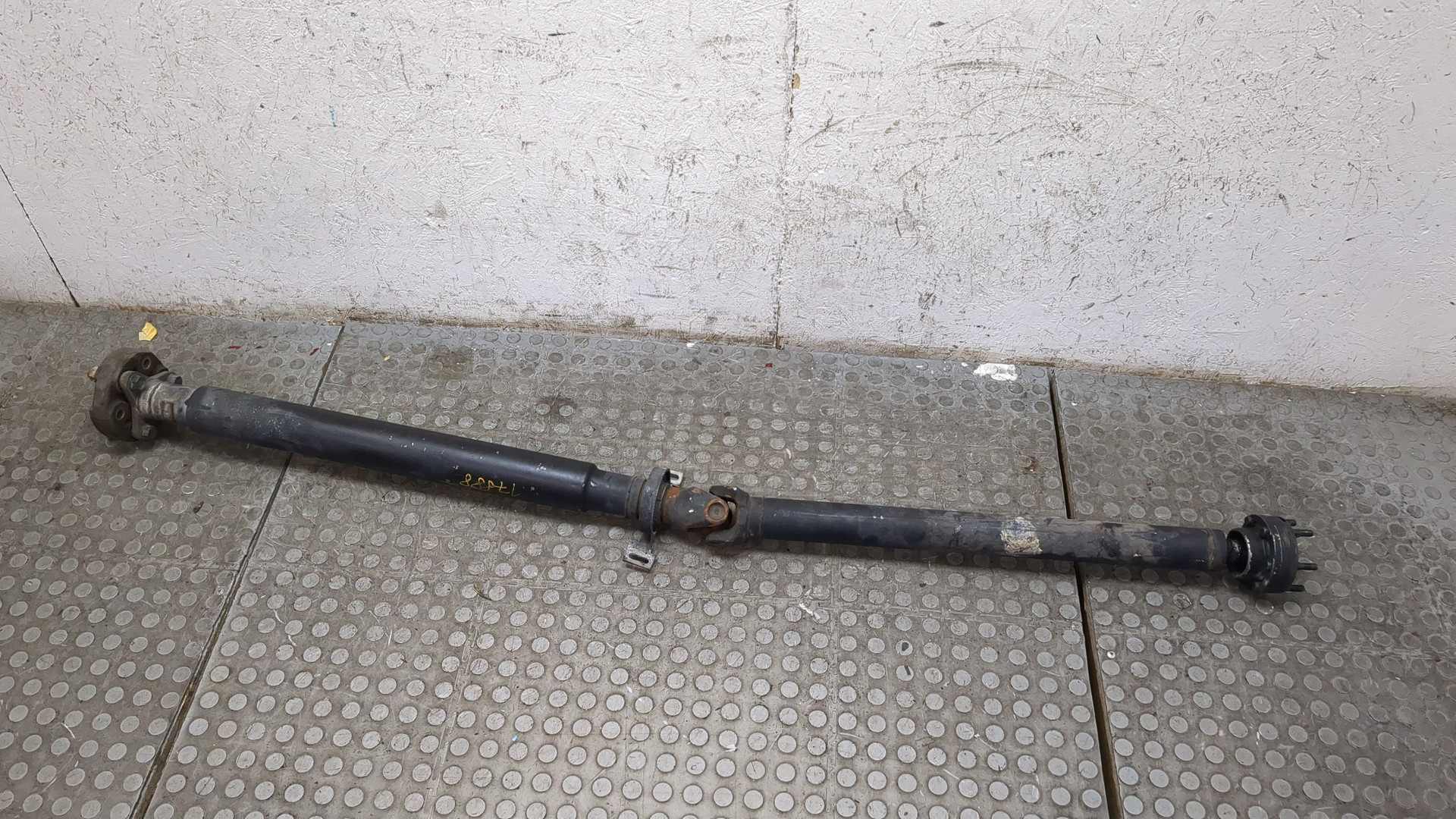 Вал карданный задний