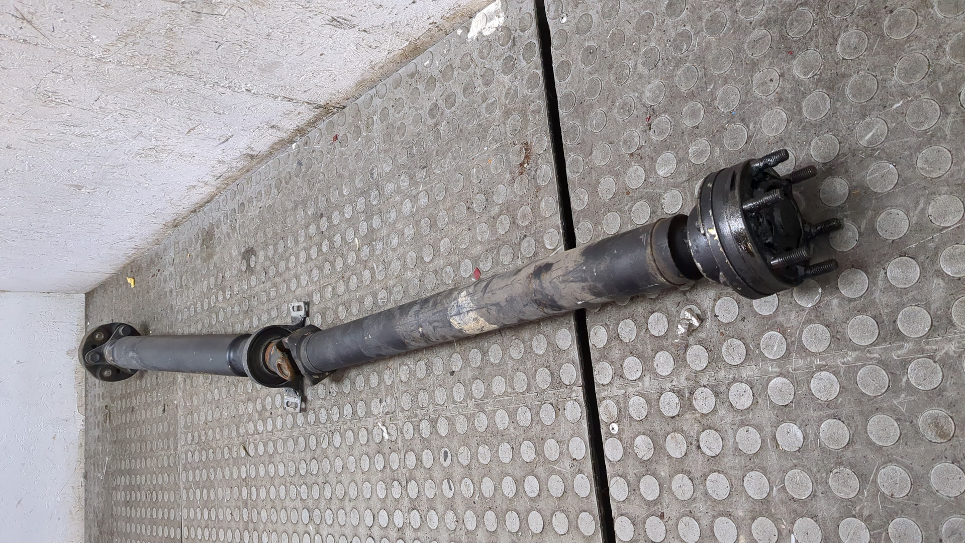 Вал карданный задний