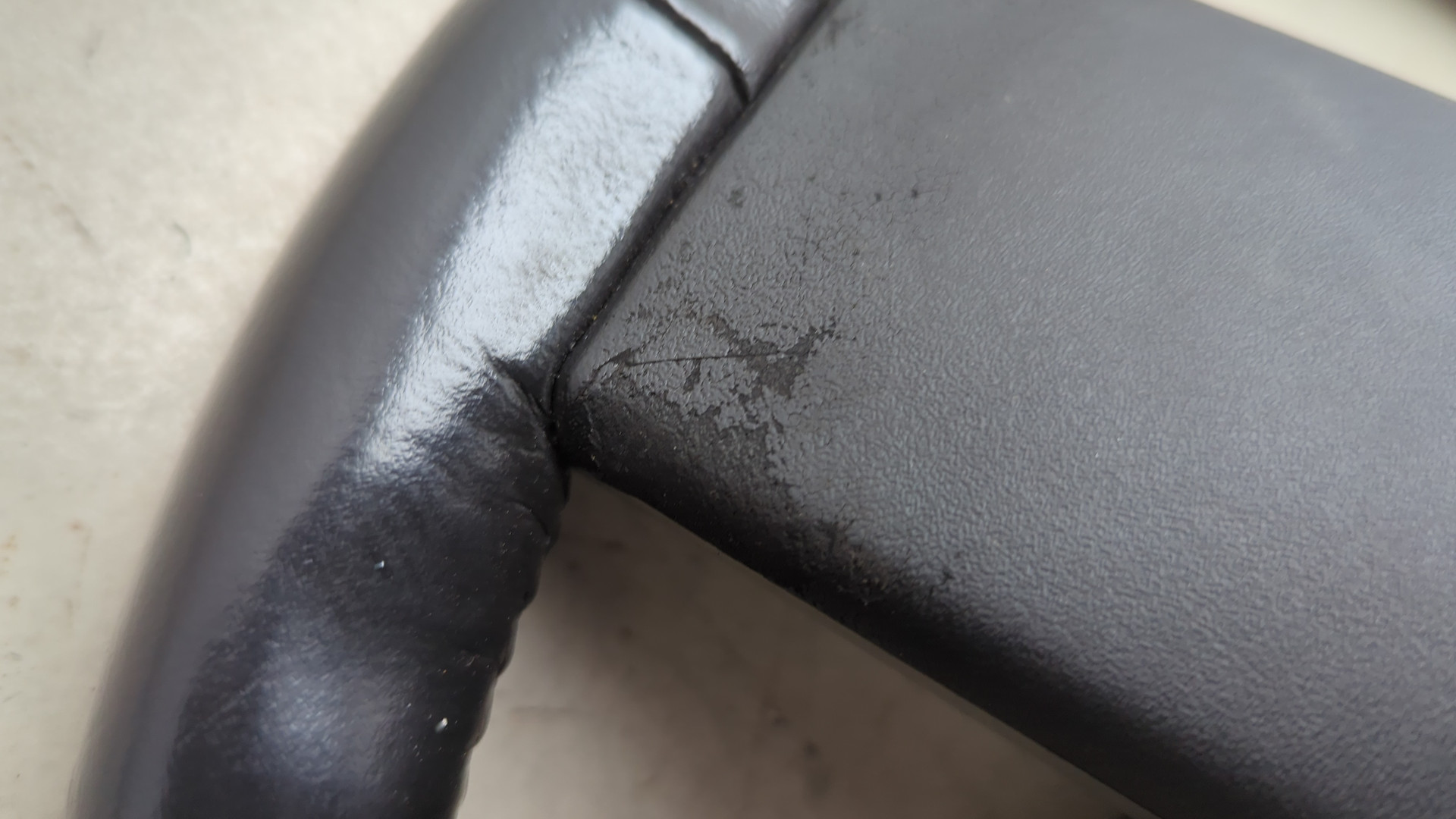 Рулевое колесо (руль)