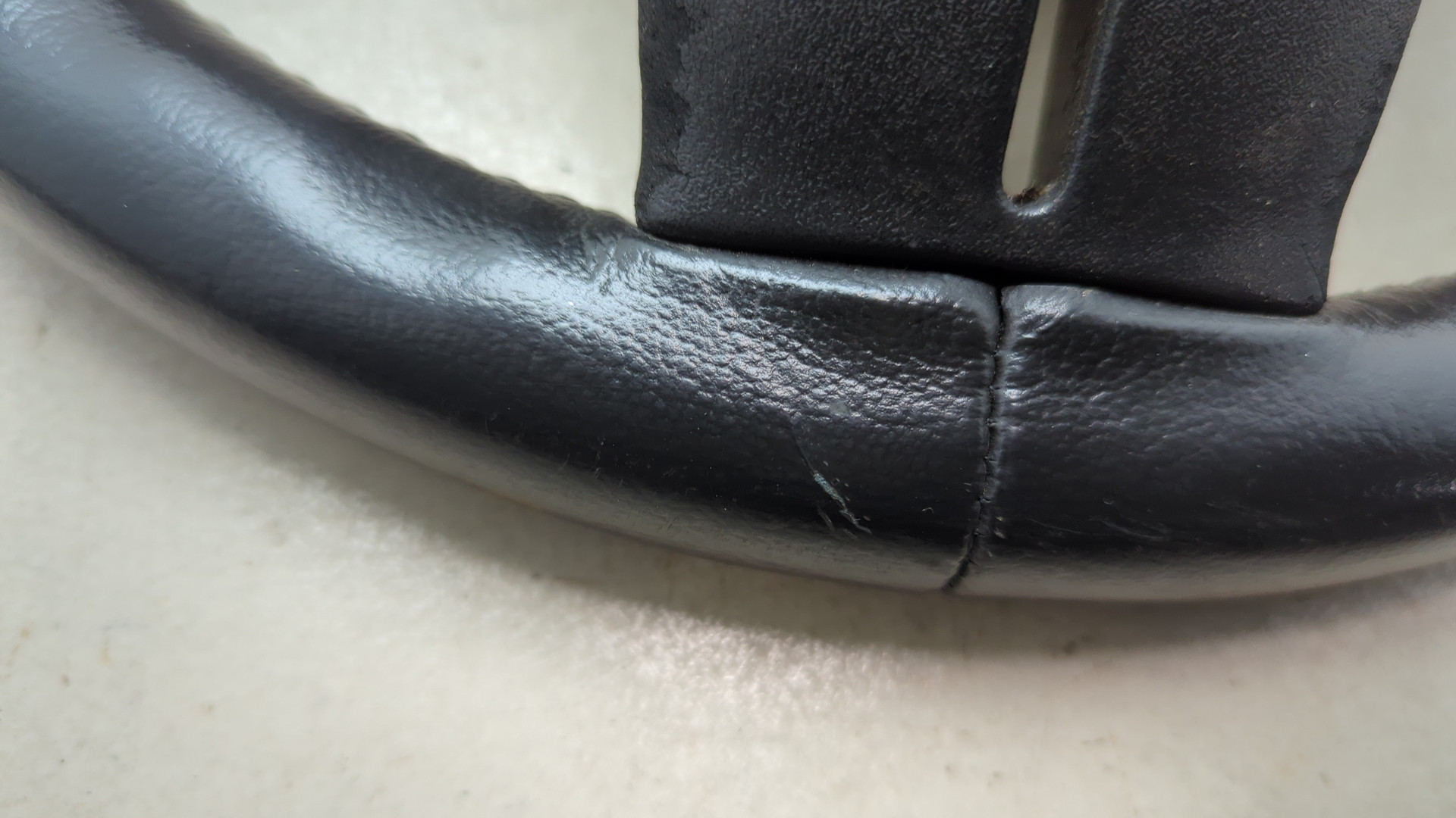 Рулевое колесо (руль)