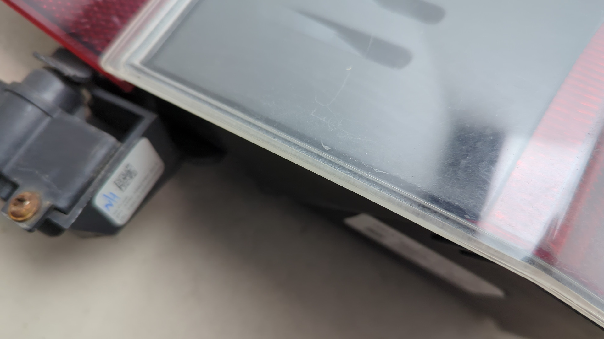 Фонарь задний левый