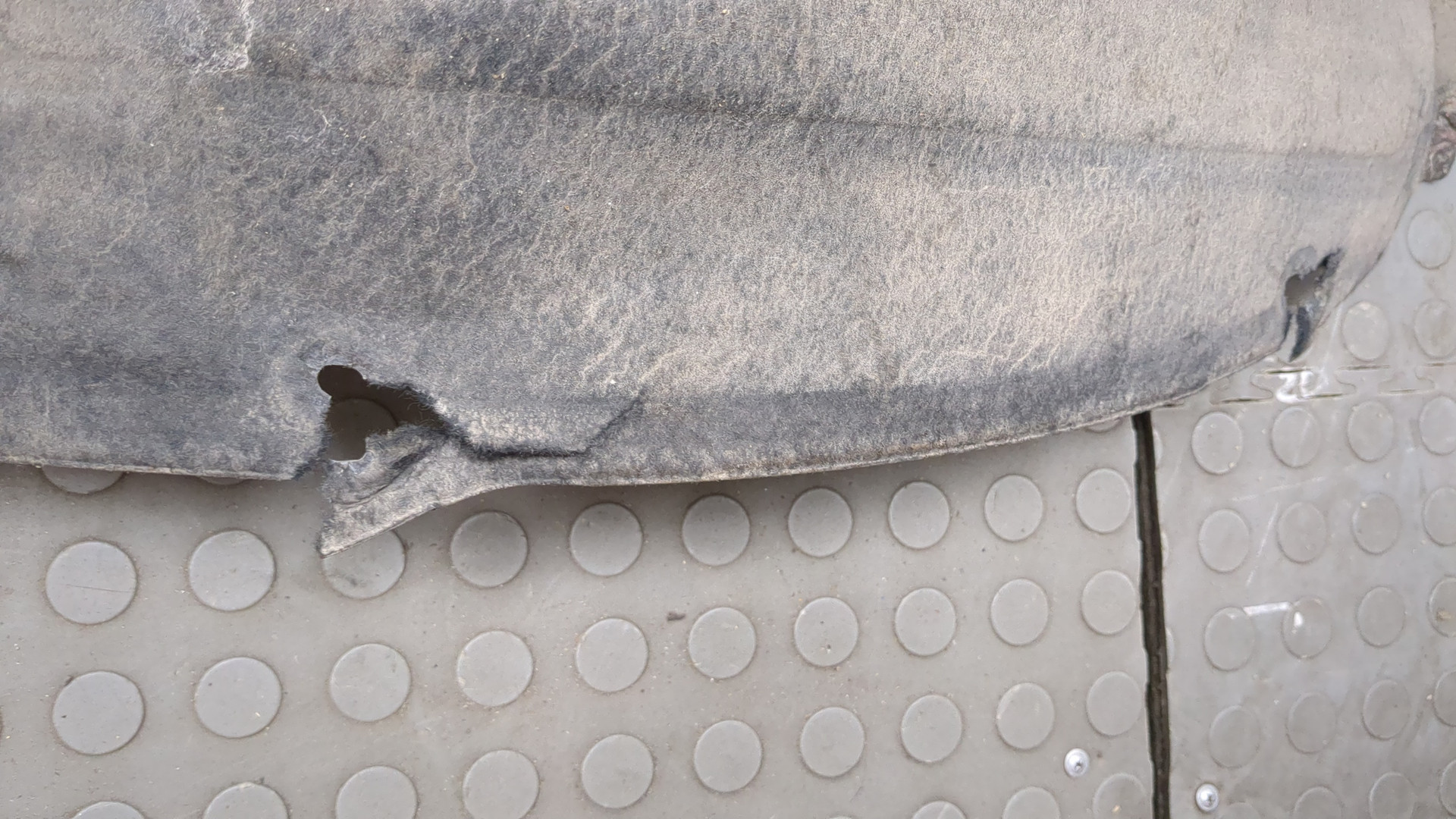 Локер передний левый