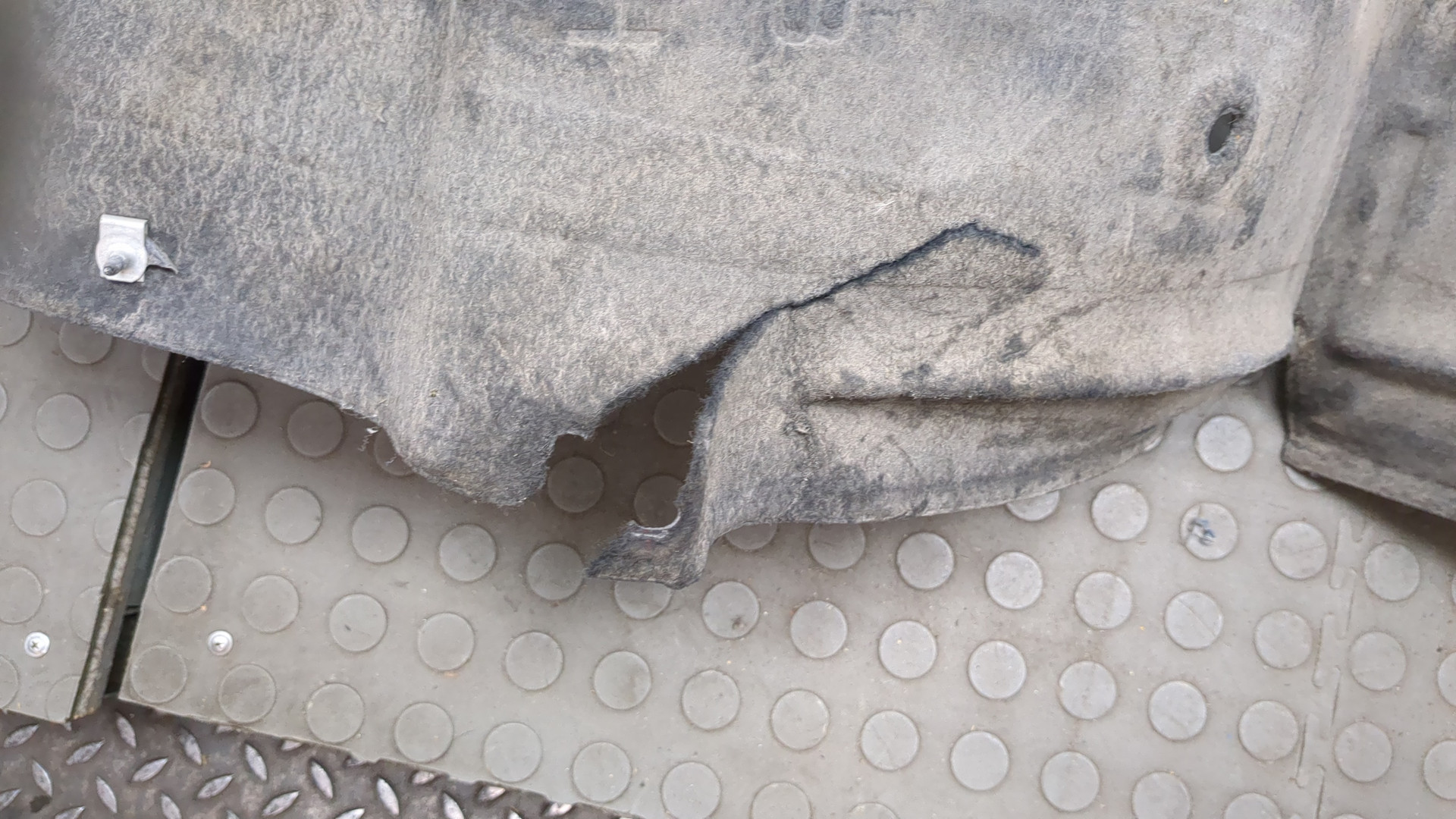 Локер передний левый