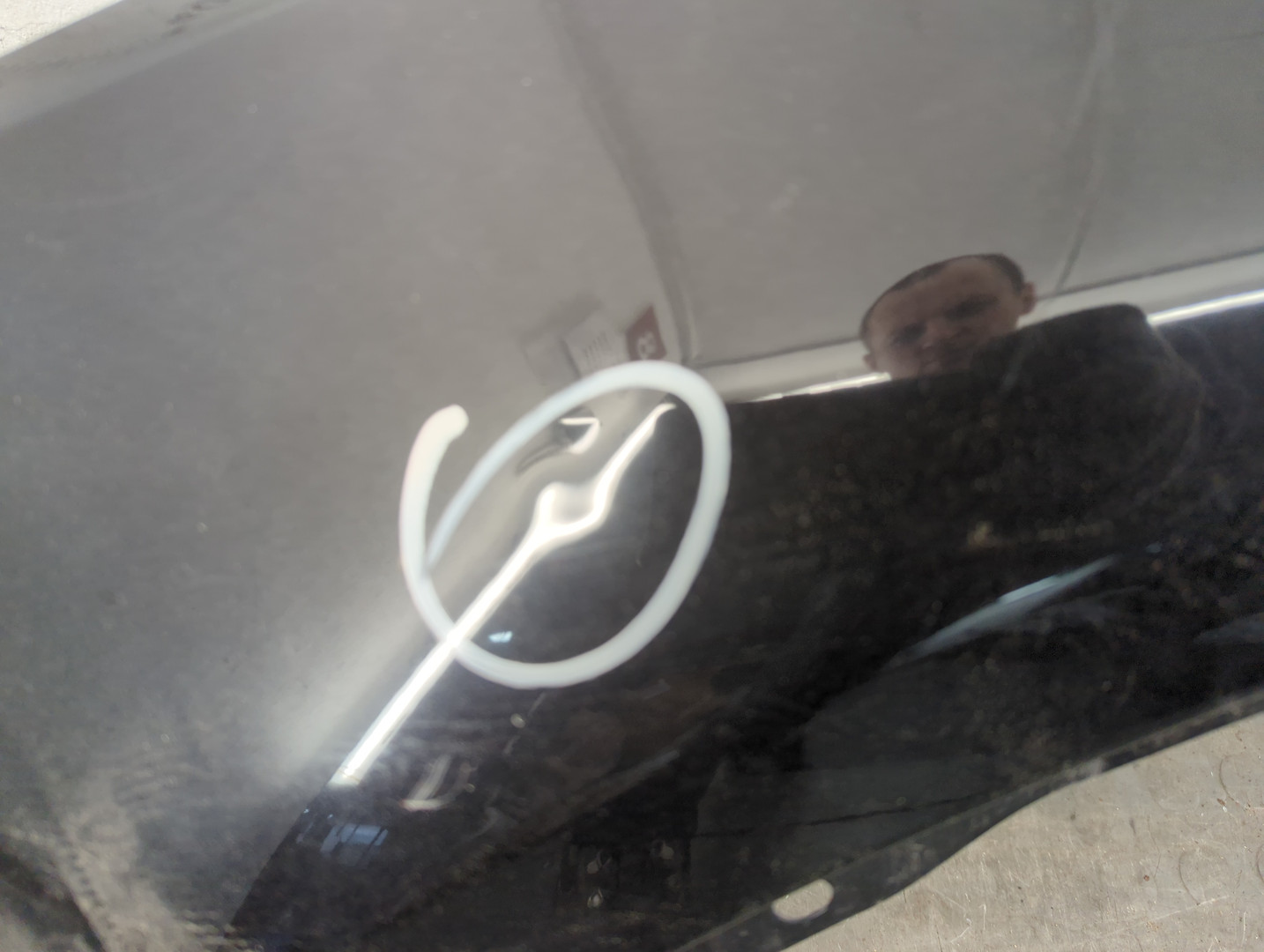 Крыло переднее левое