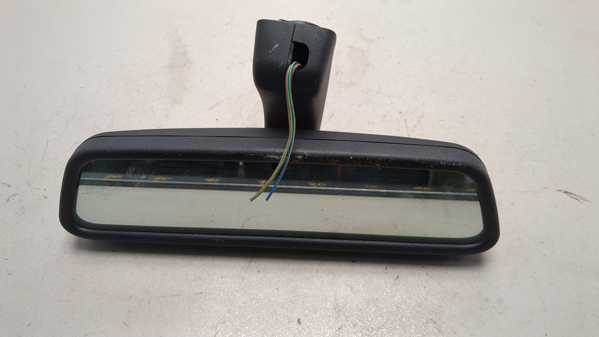 Зеркало заднего вида