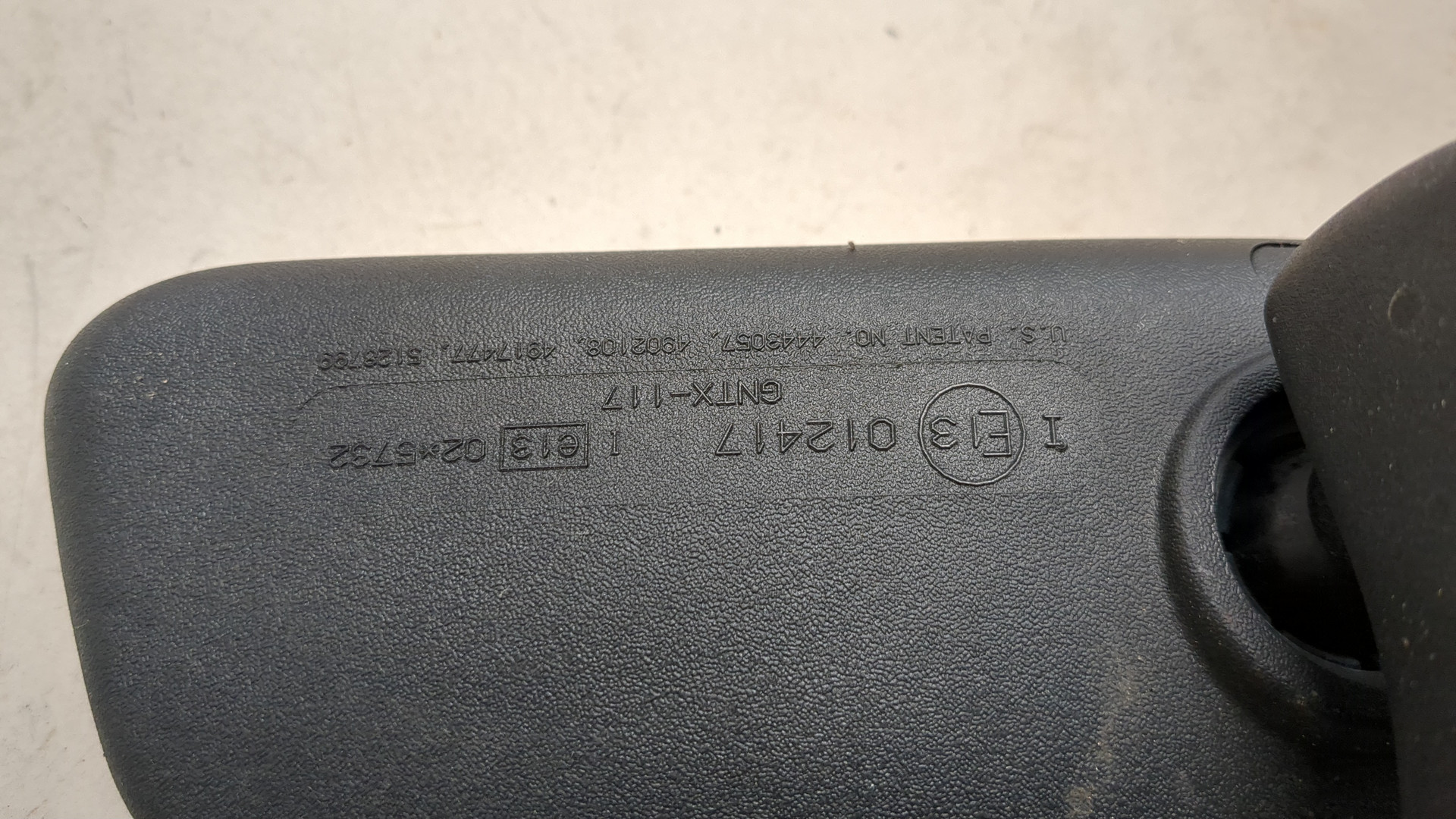 Зеркало заднего вида