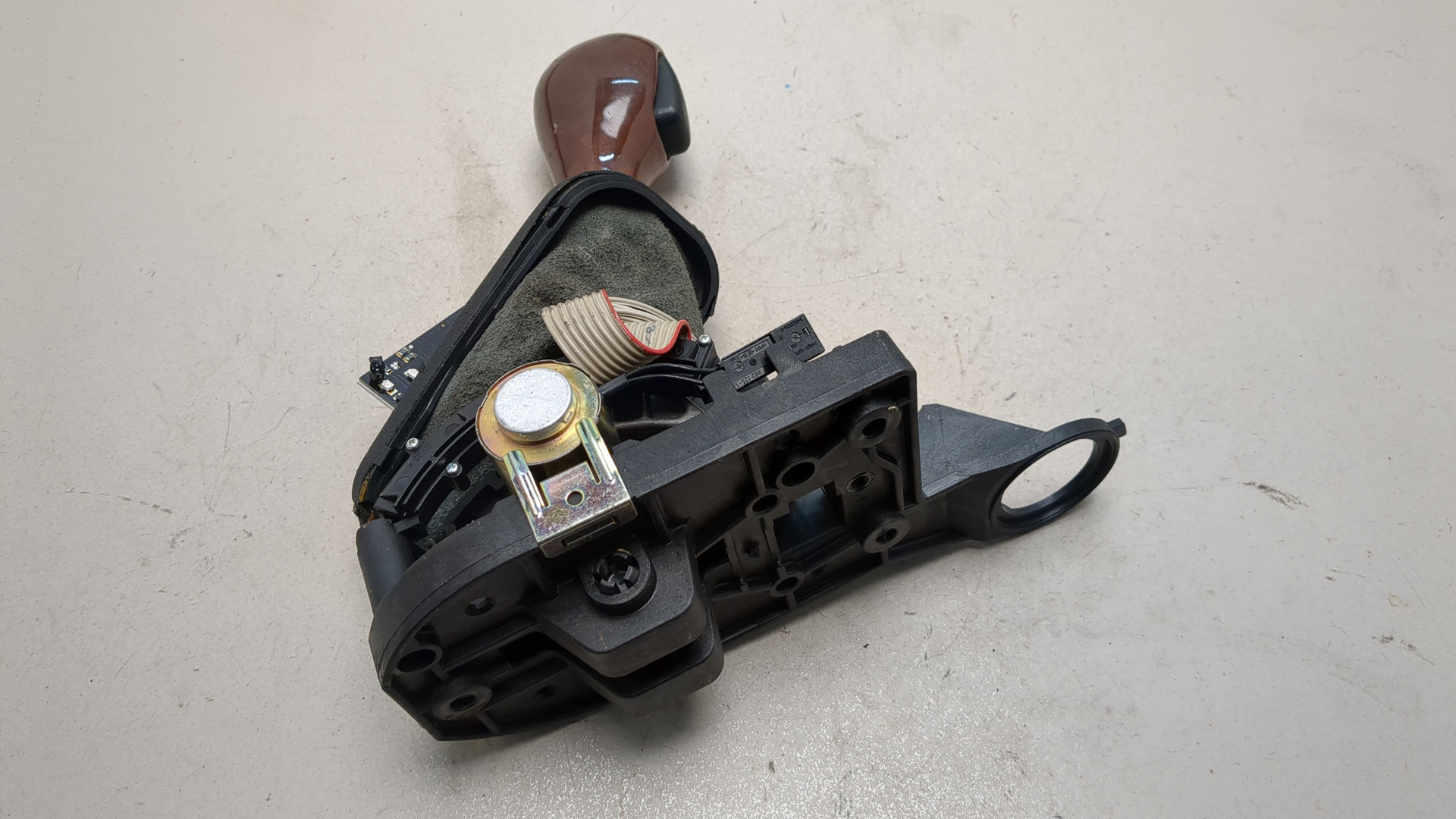 Кулиса МКПП / АКПП