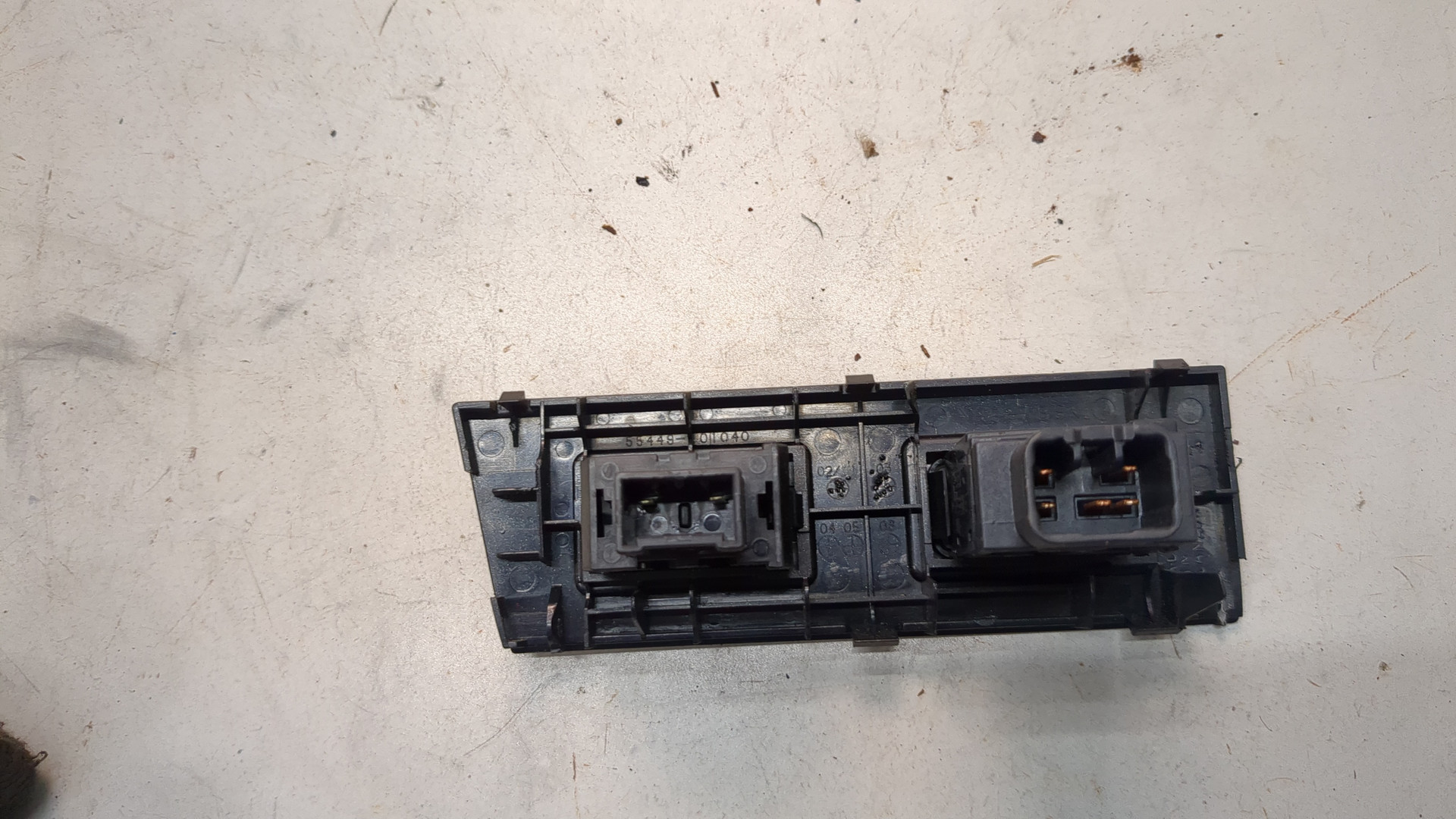 Гнездо AUX / USB IN