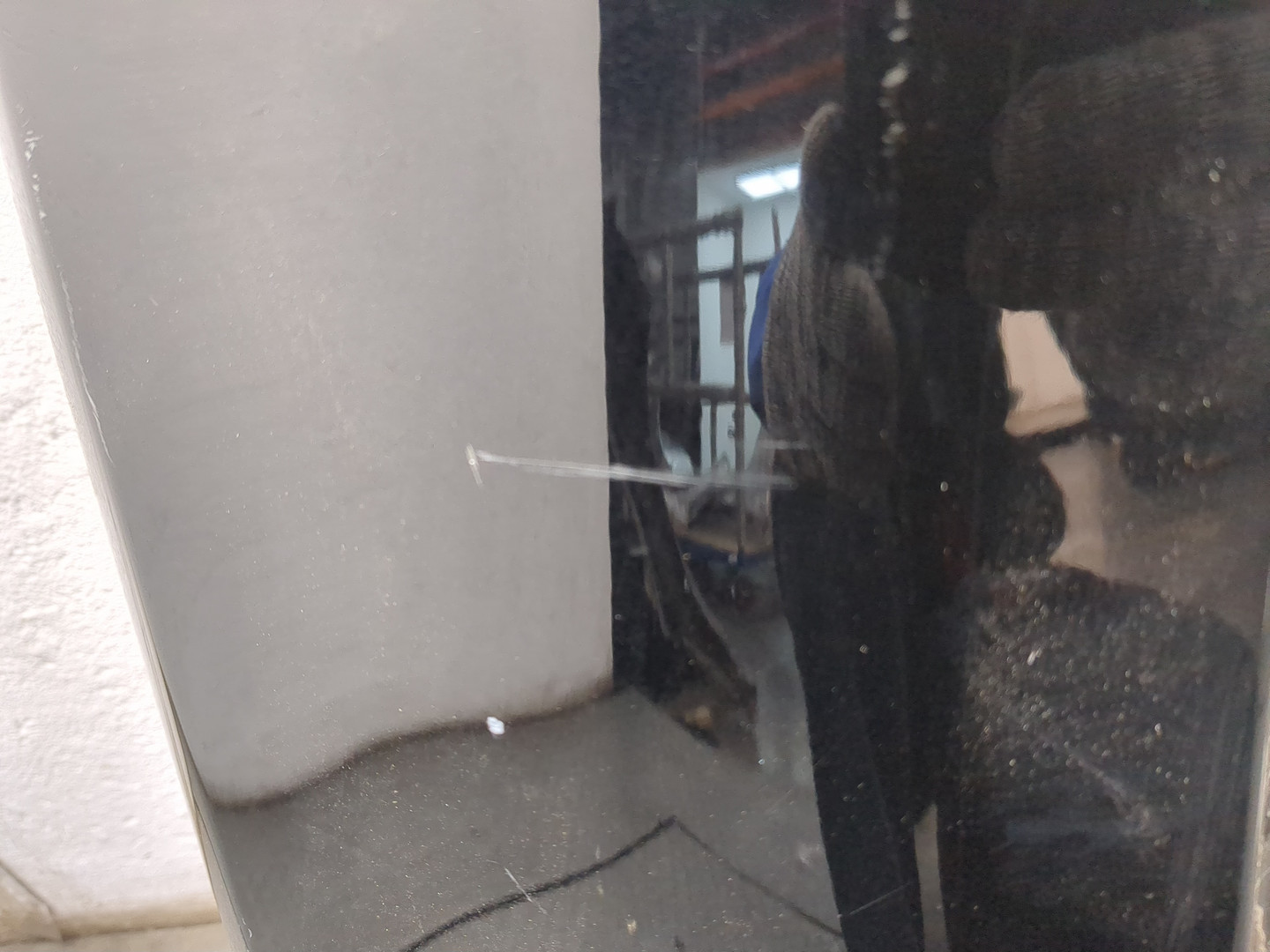 Крыло переднее правое