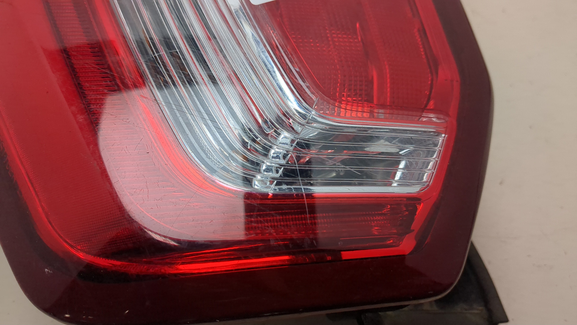 Фонарь задний левый