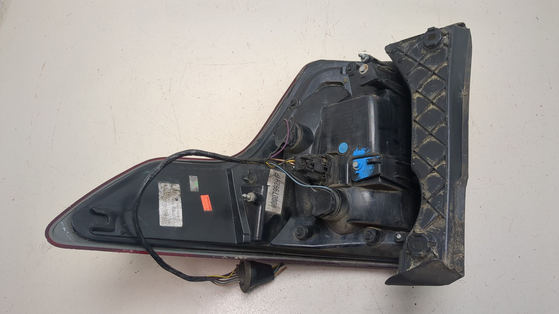 Фонарь задний левый