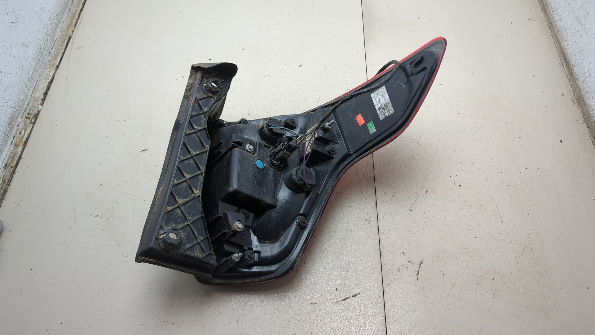 Фонарь задний левый