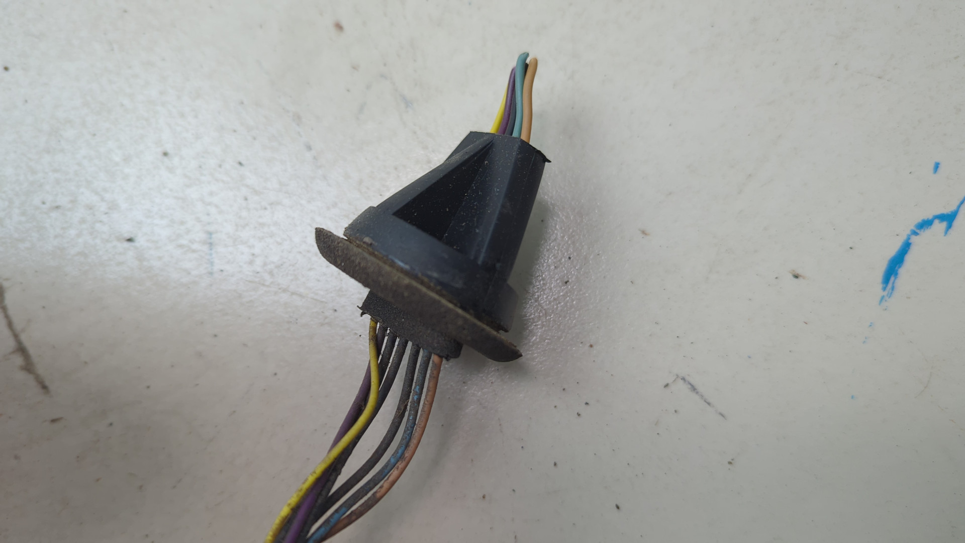 Фонарь задний левый