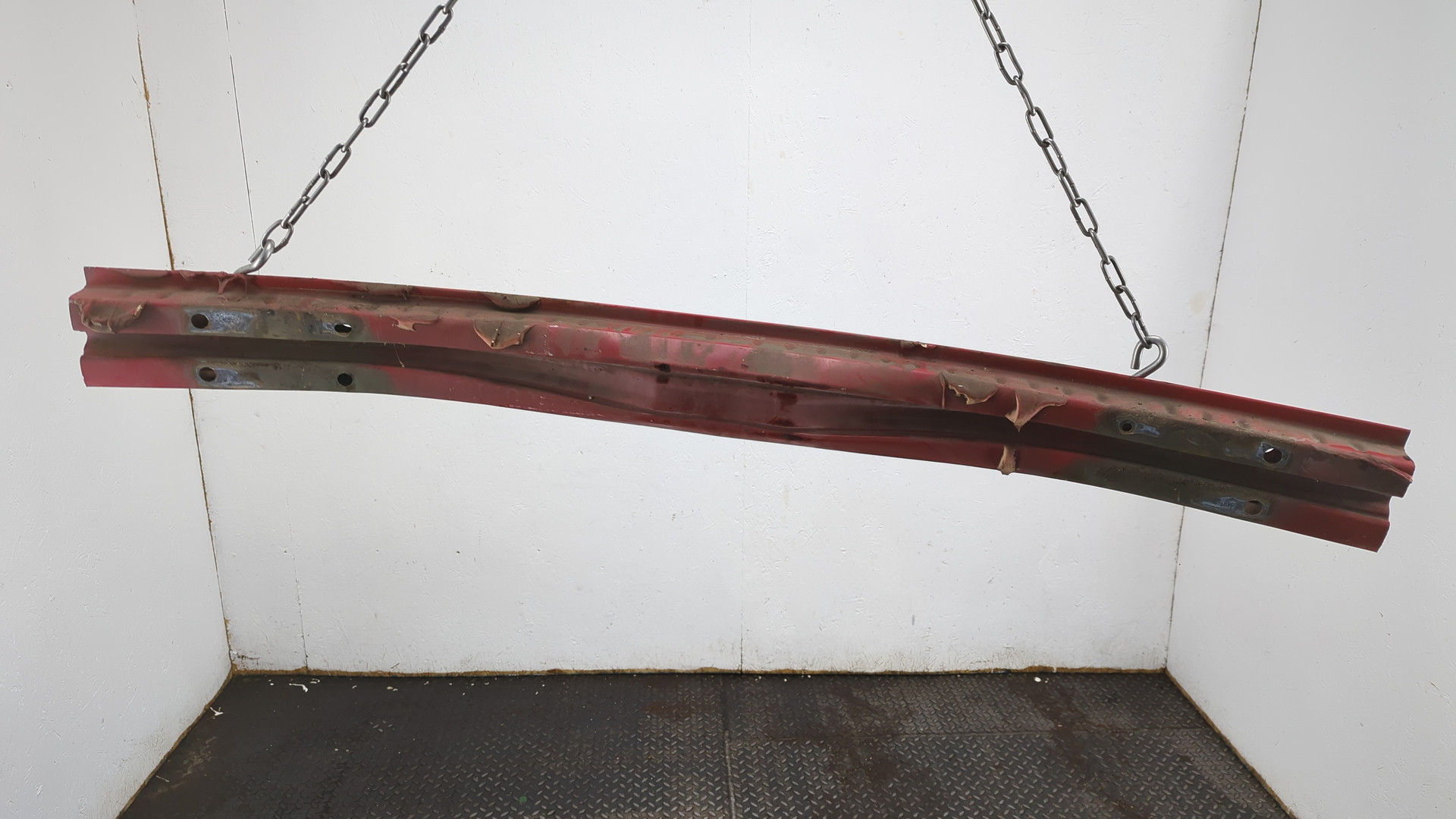 Усилитель заднего бампера