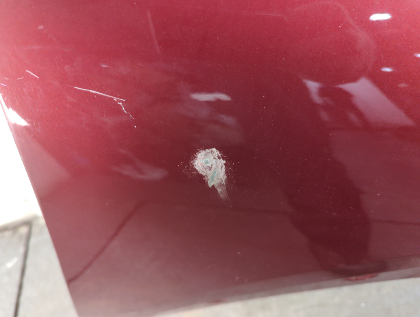 Крыло переднее правое