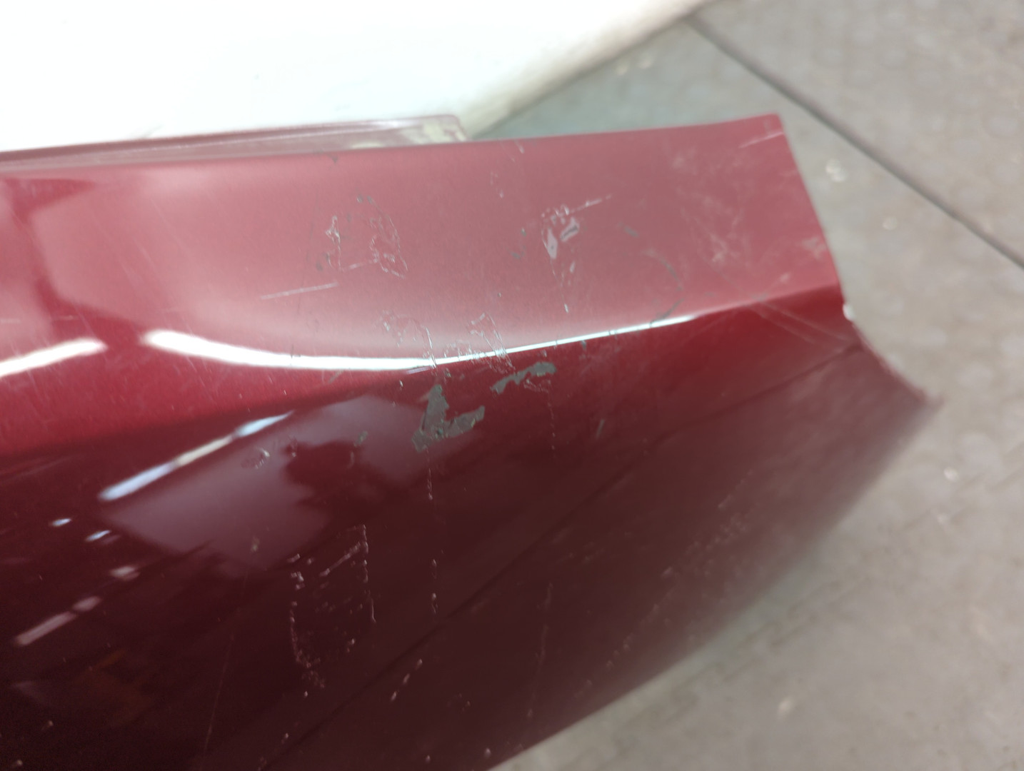 Крыло переднее правое