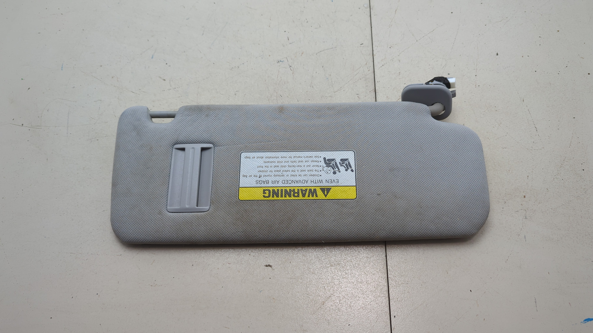 Козырек солнцезащитный