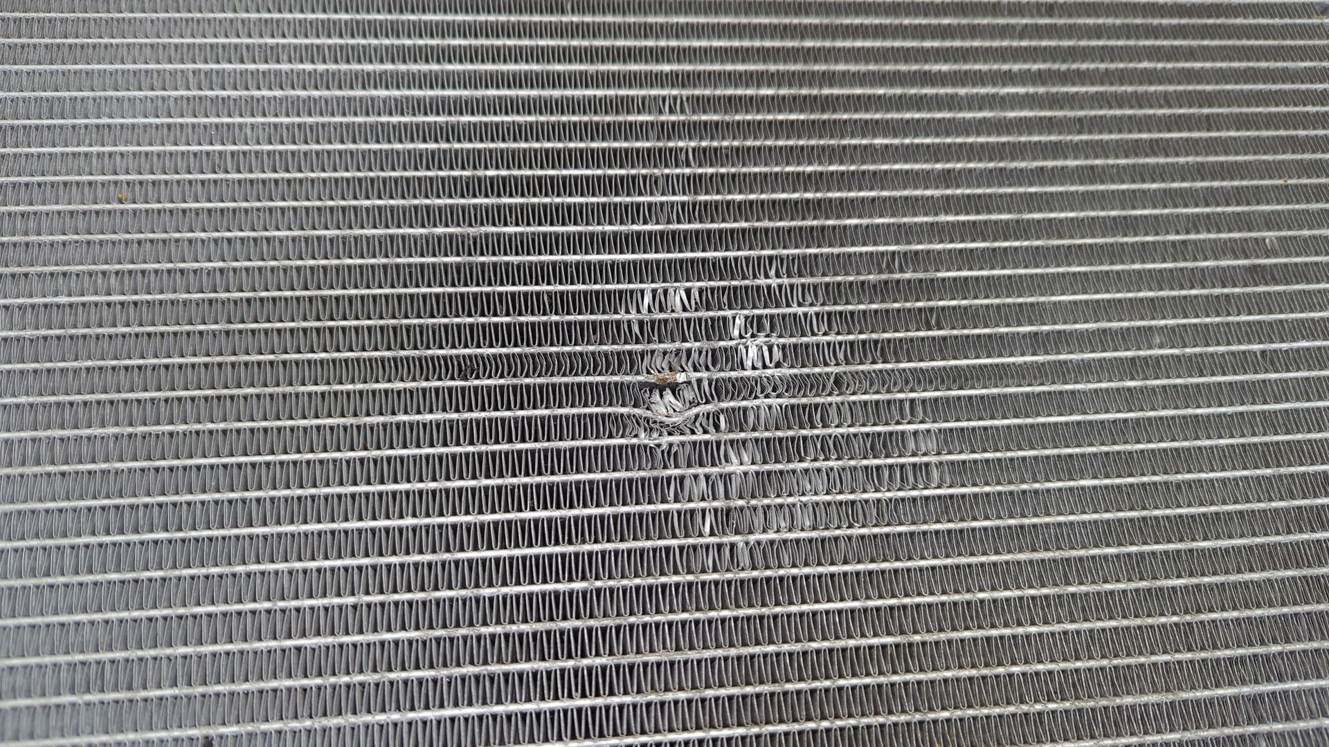 Радиатор кондиционера / конденсер