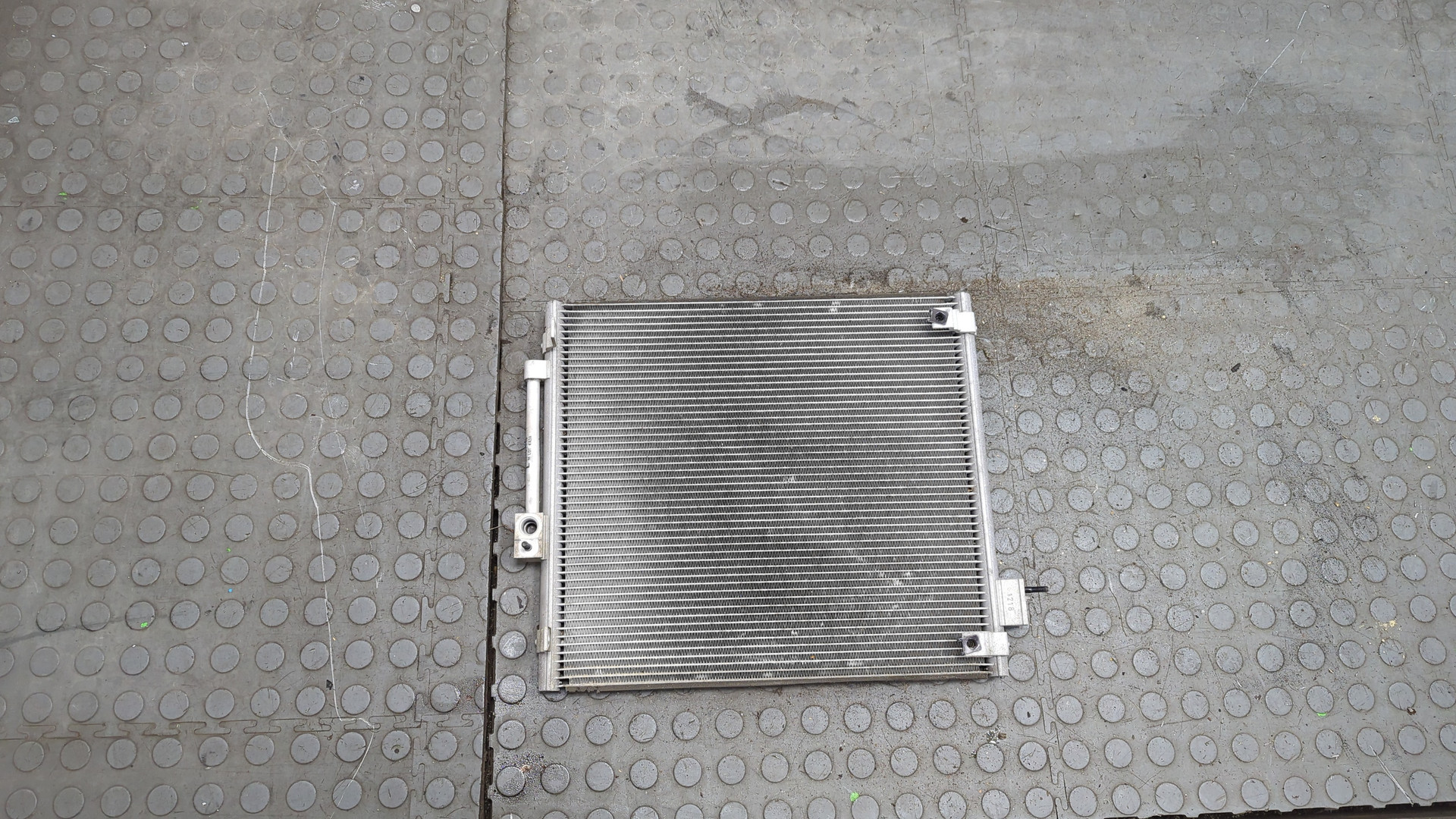Радиатор кондиционера / конденсер