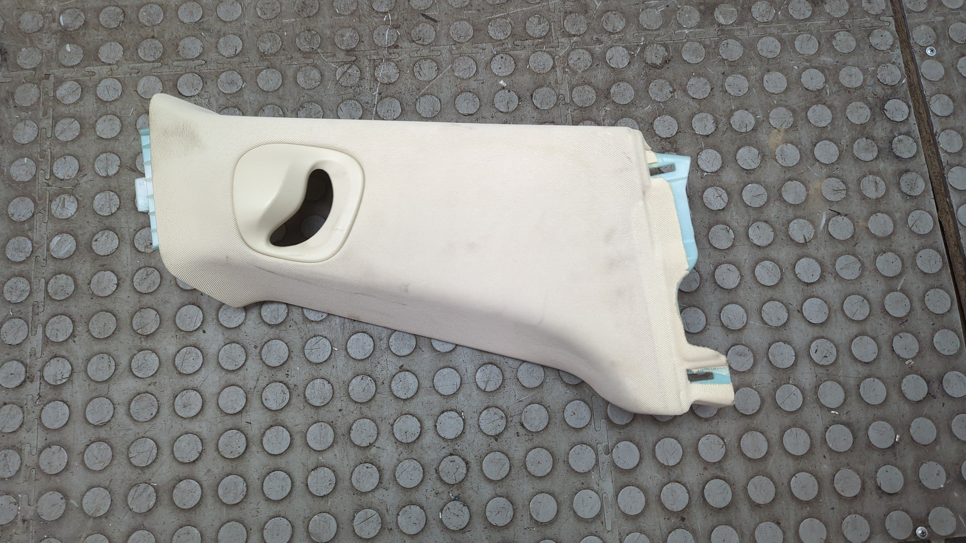 Обшивка стойки