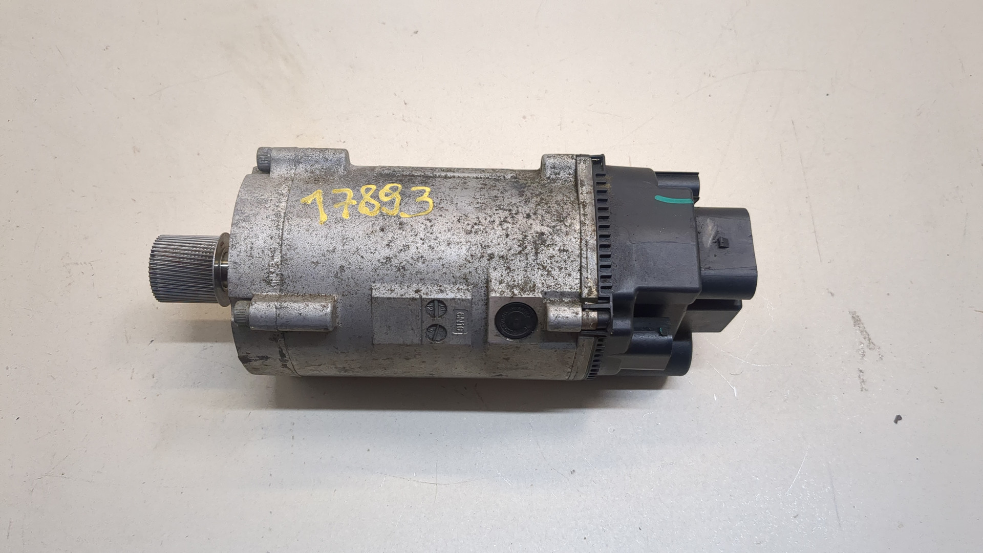 Серводвигатель рулевой рейки