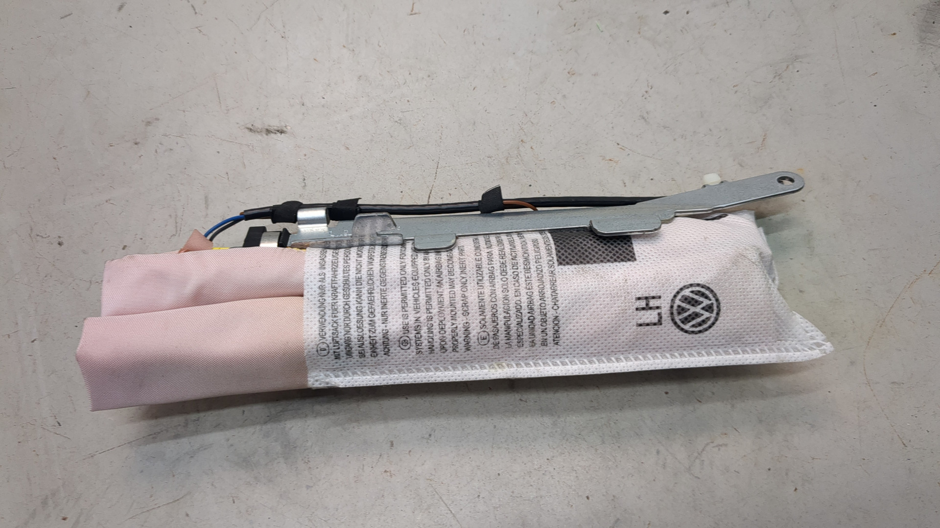 Подушка безопасности боковая (в сиденье)