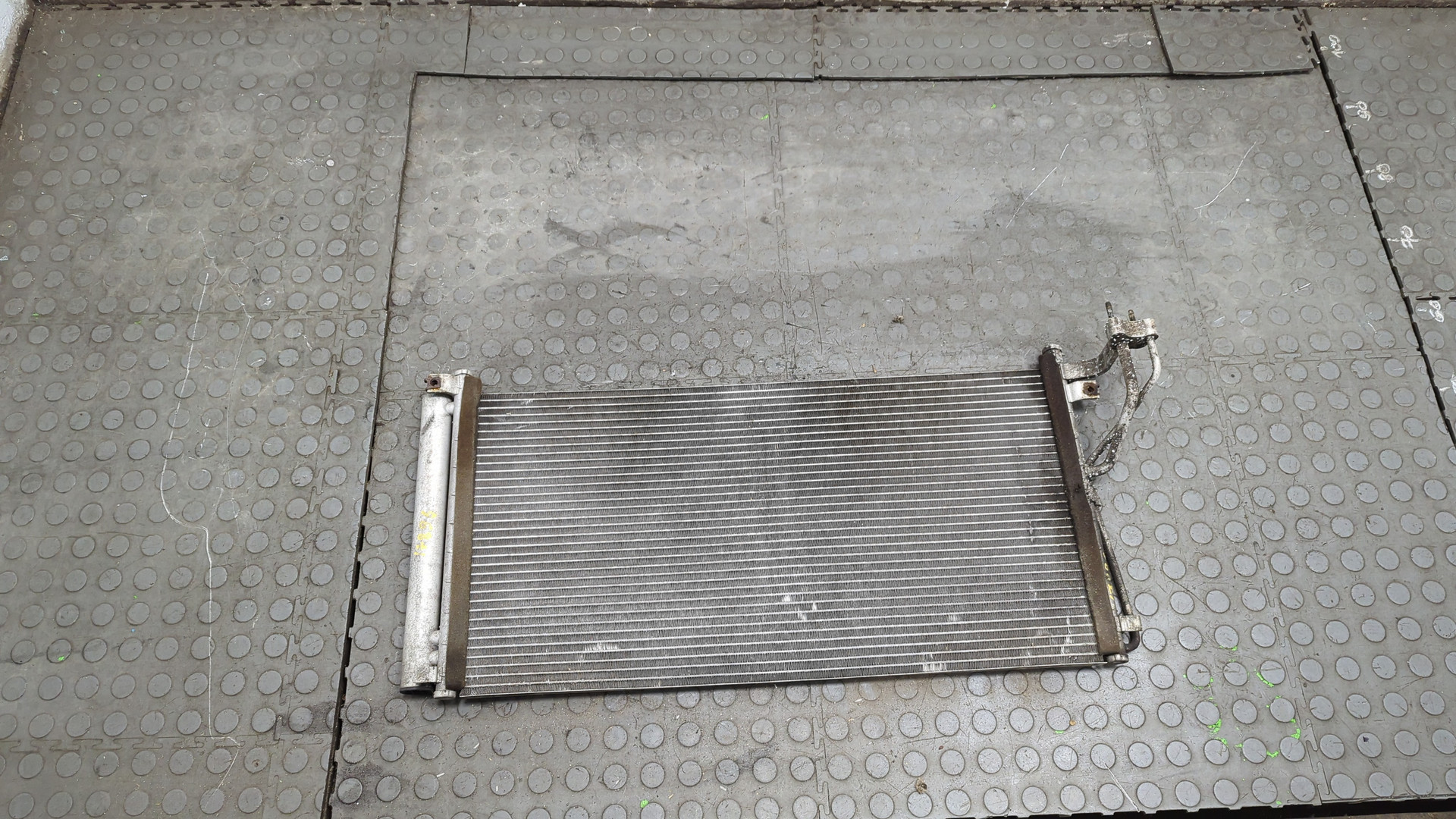 Радиатор кондиционера / конденсер