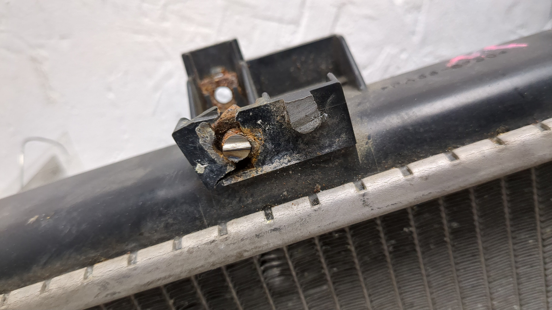 Радиатор охлаждения двигателя основной