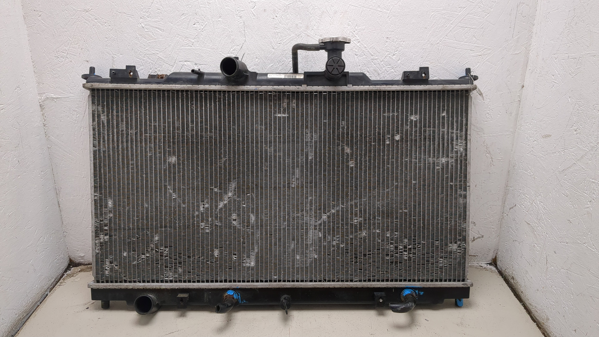 Радиатор охлаждения двигателя основной