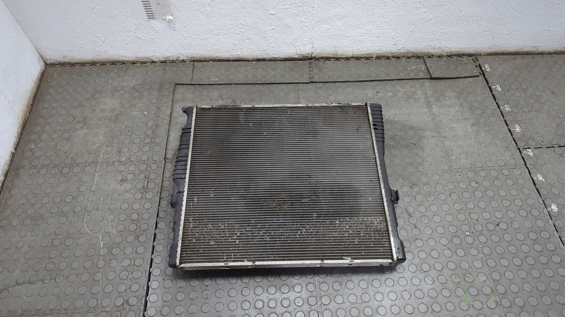 Радиатор охлаждения двигателя основной